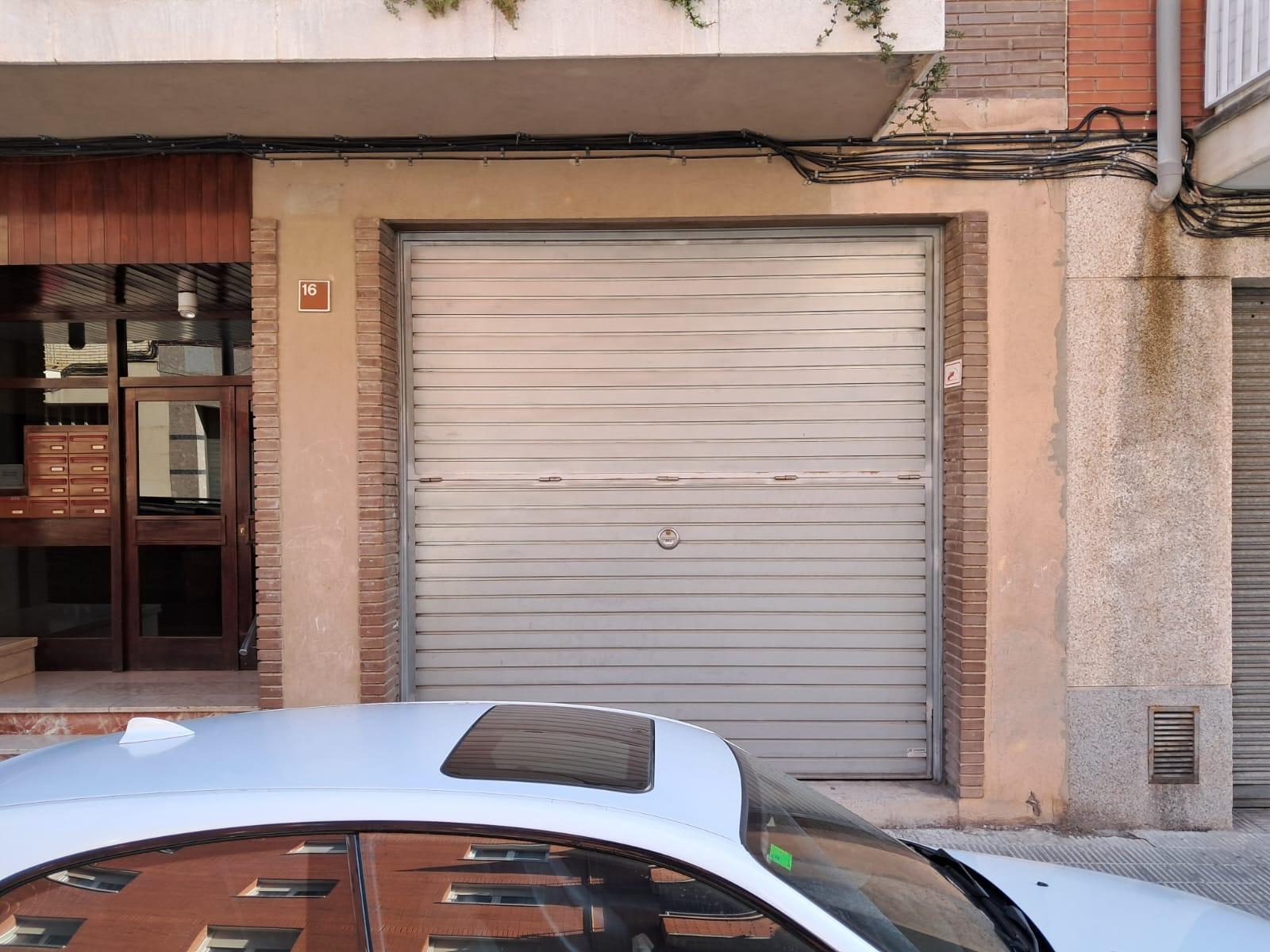 lOCAL COMERCIAL EN CALLE MASQUEFA EN IGUALADA