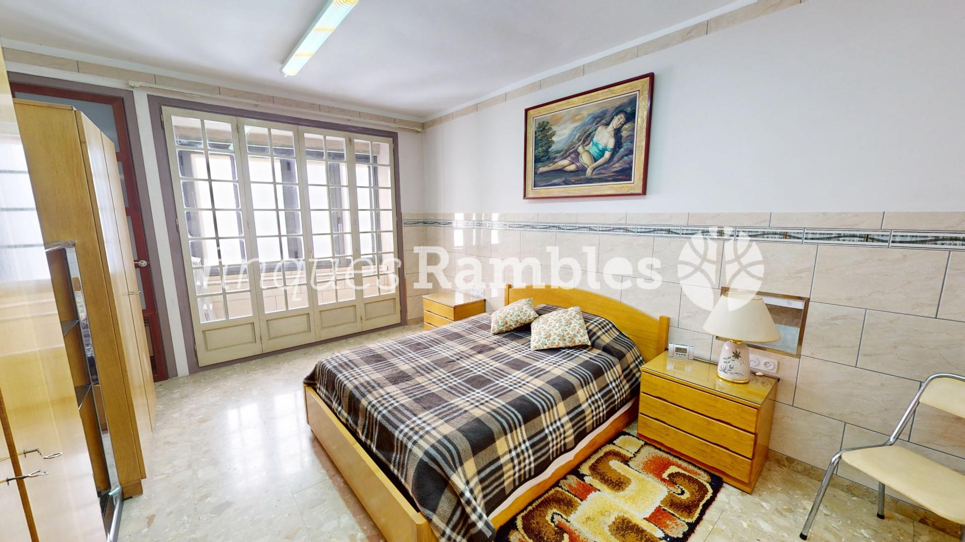 Un gran espai a ple centre d’Igualada – 14