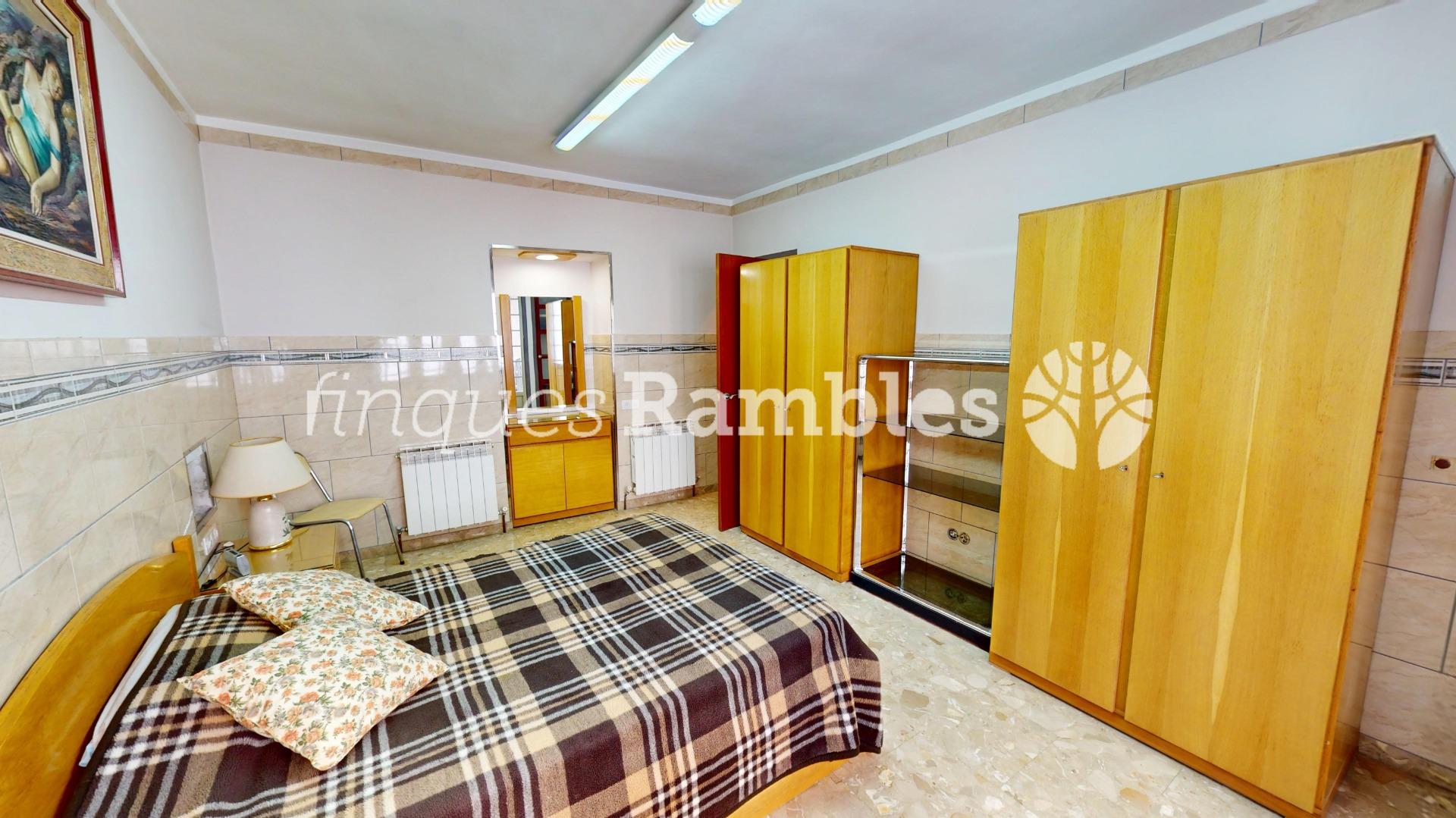 Un gran espai a ple centre d’Igualada – 15