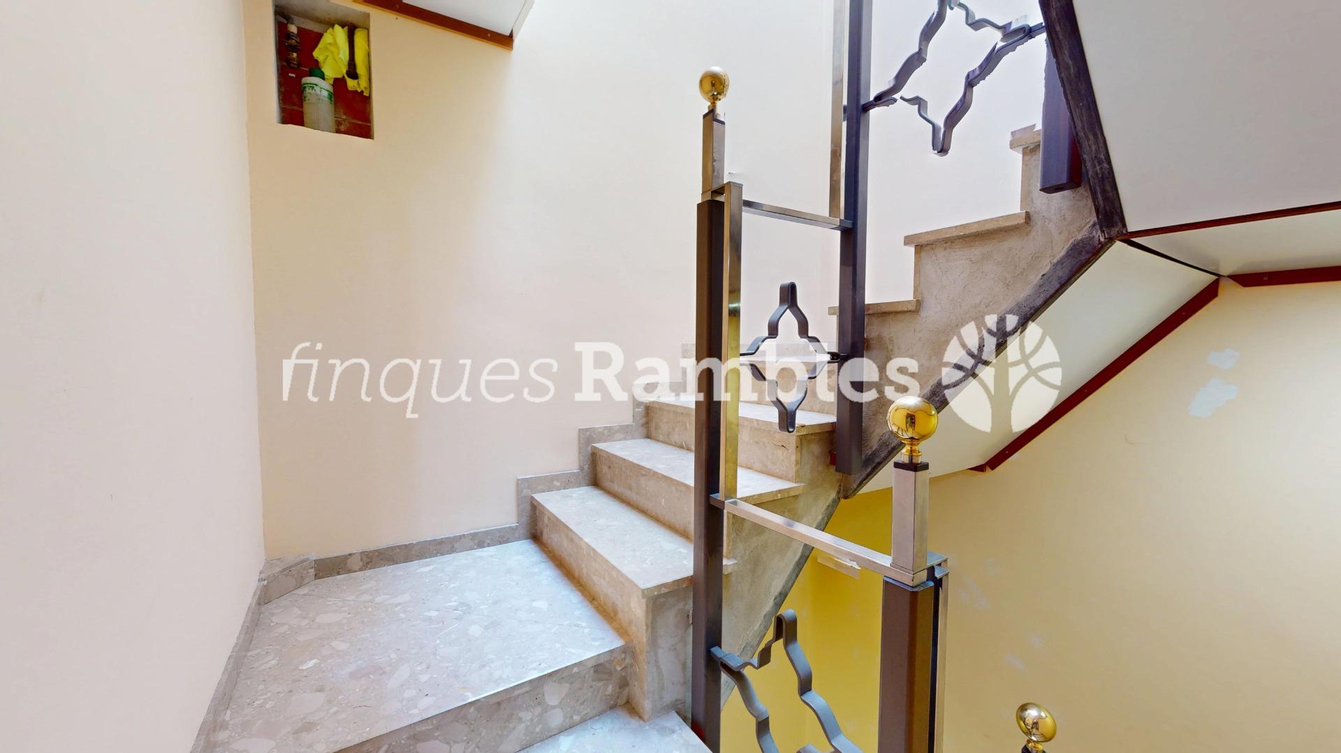 Un gran espai a ple centre d’Igualada – 23