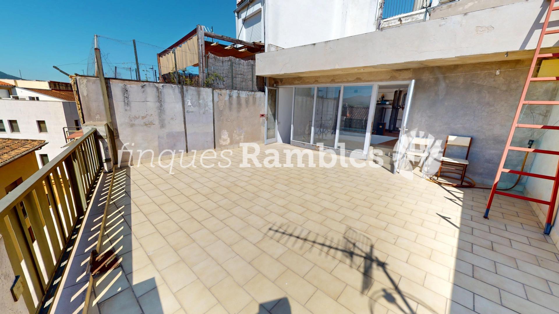 Un gran espai a ple centre d’Igualada – 32