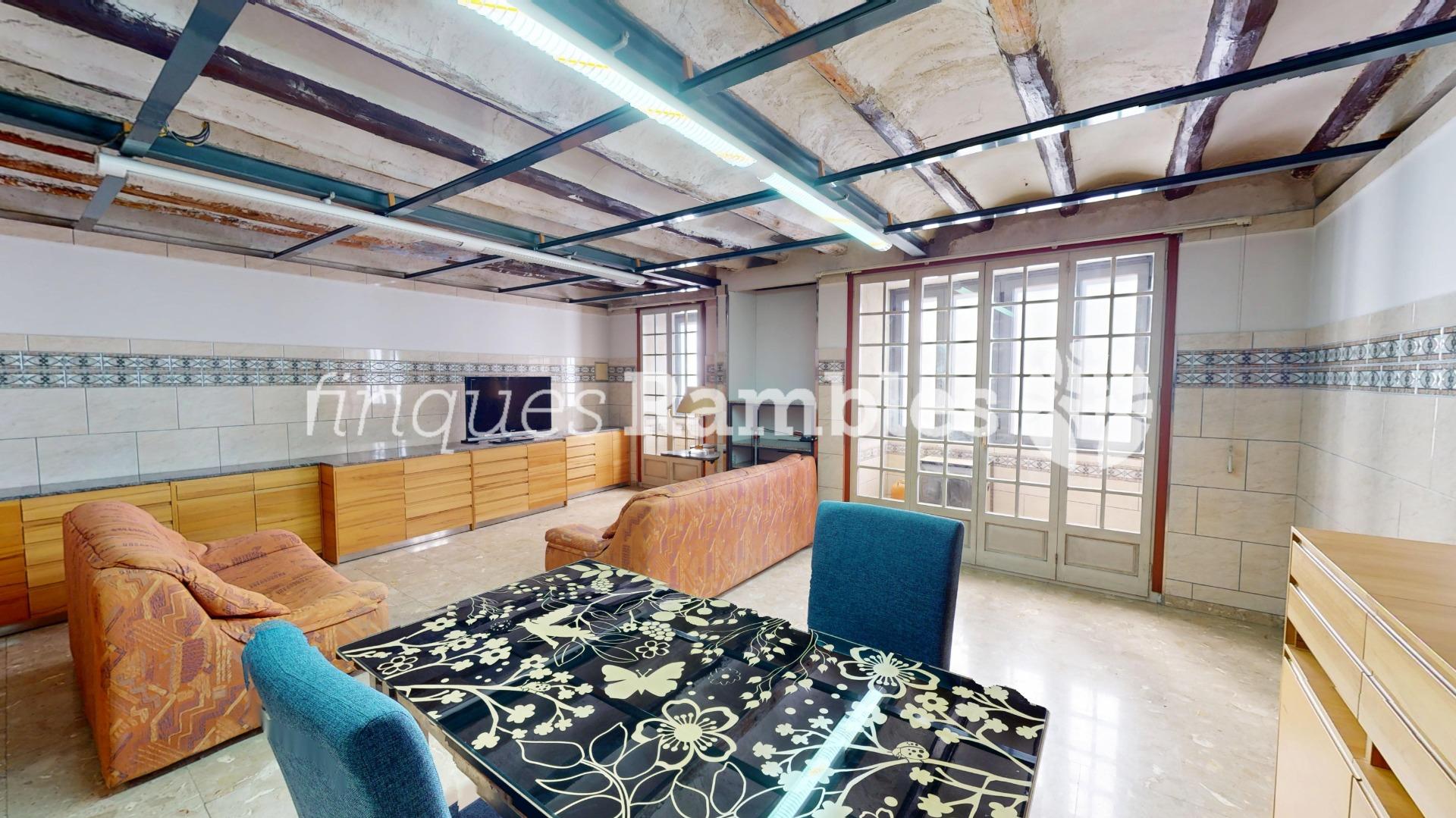 Un gran espai a ple centre d’Igualada – 4