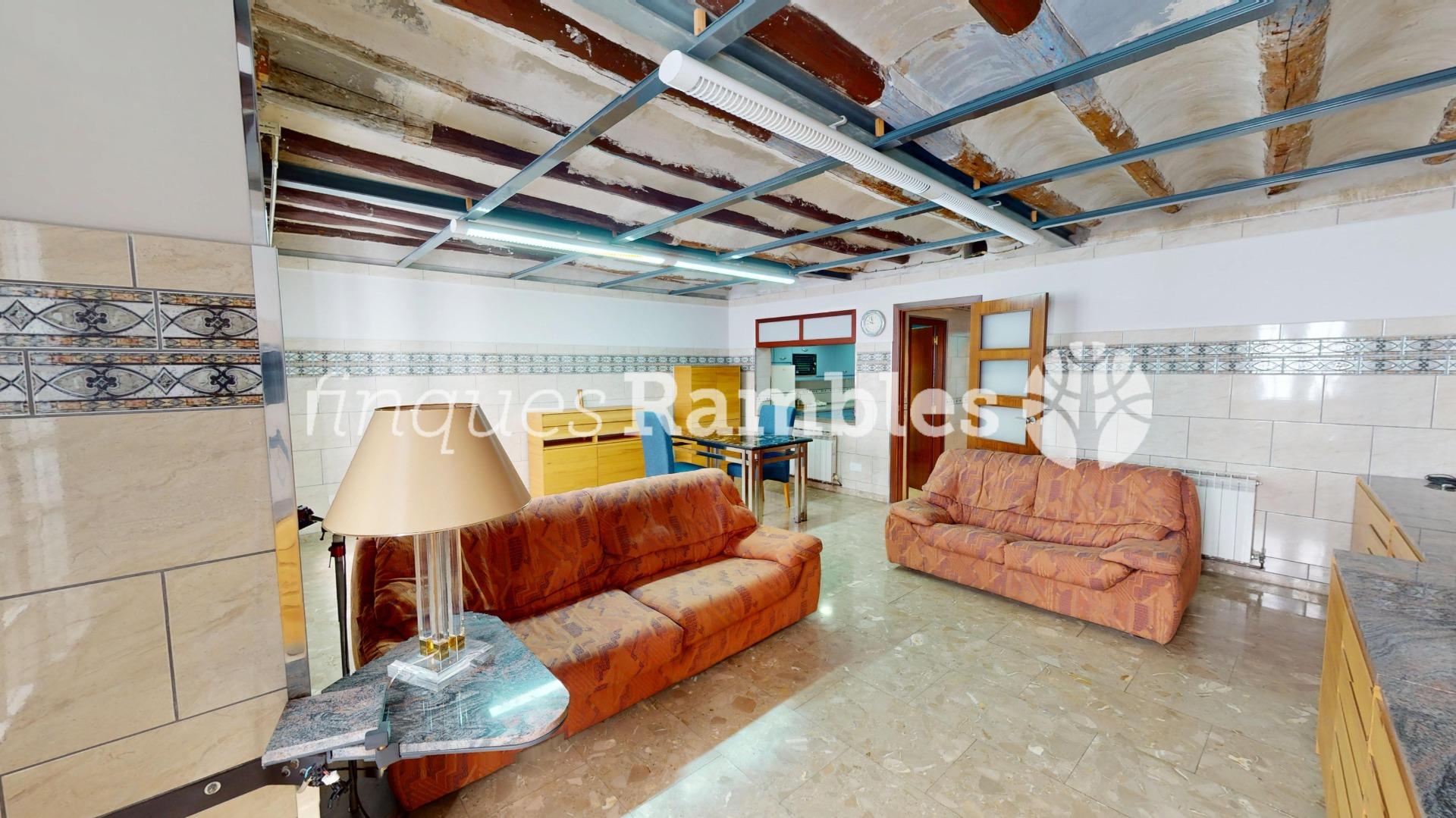 Un gran espai a ple centre d’Igualada – 6