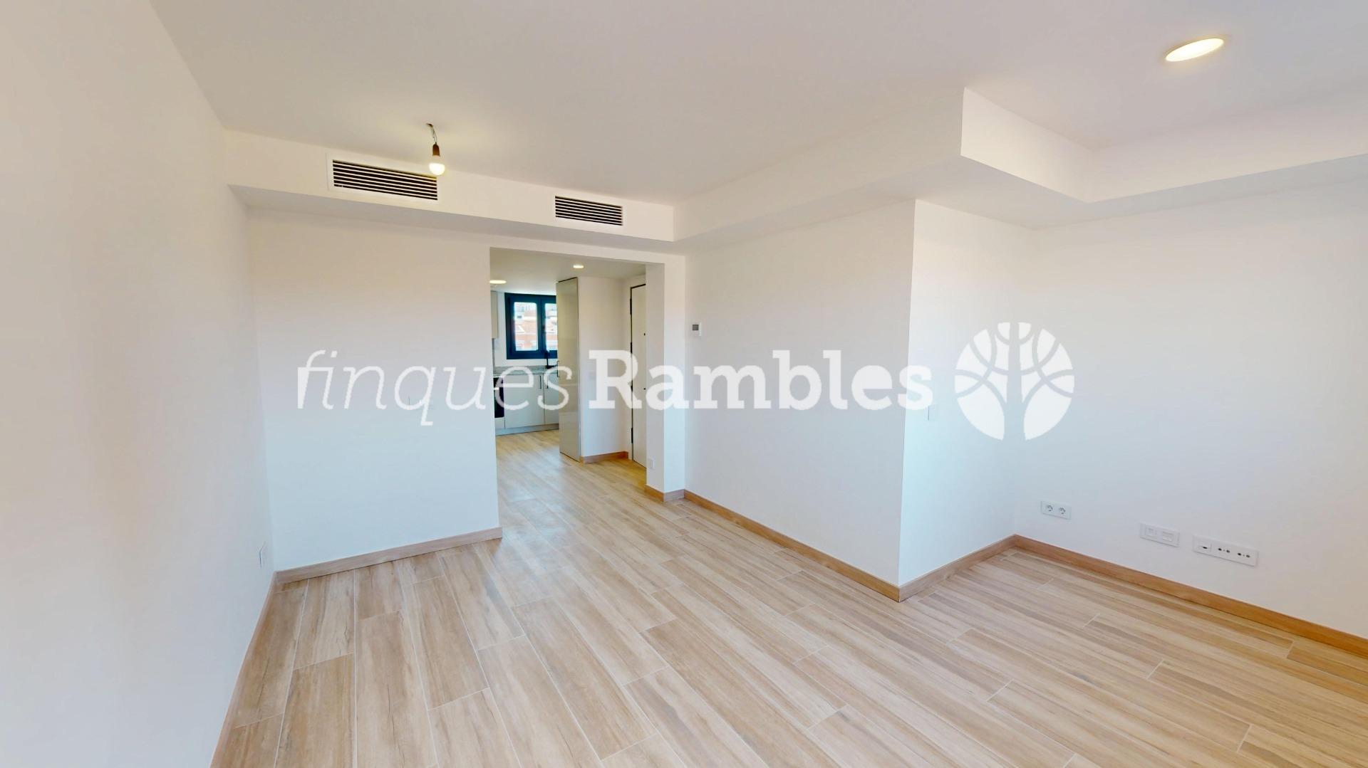 NOVA PROMOCIÓ EN VENDA A PLE CENTRE D´IGUALADA! – 12