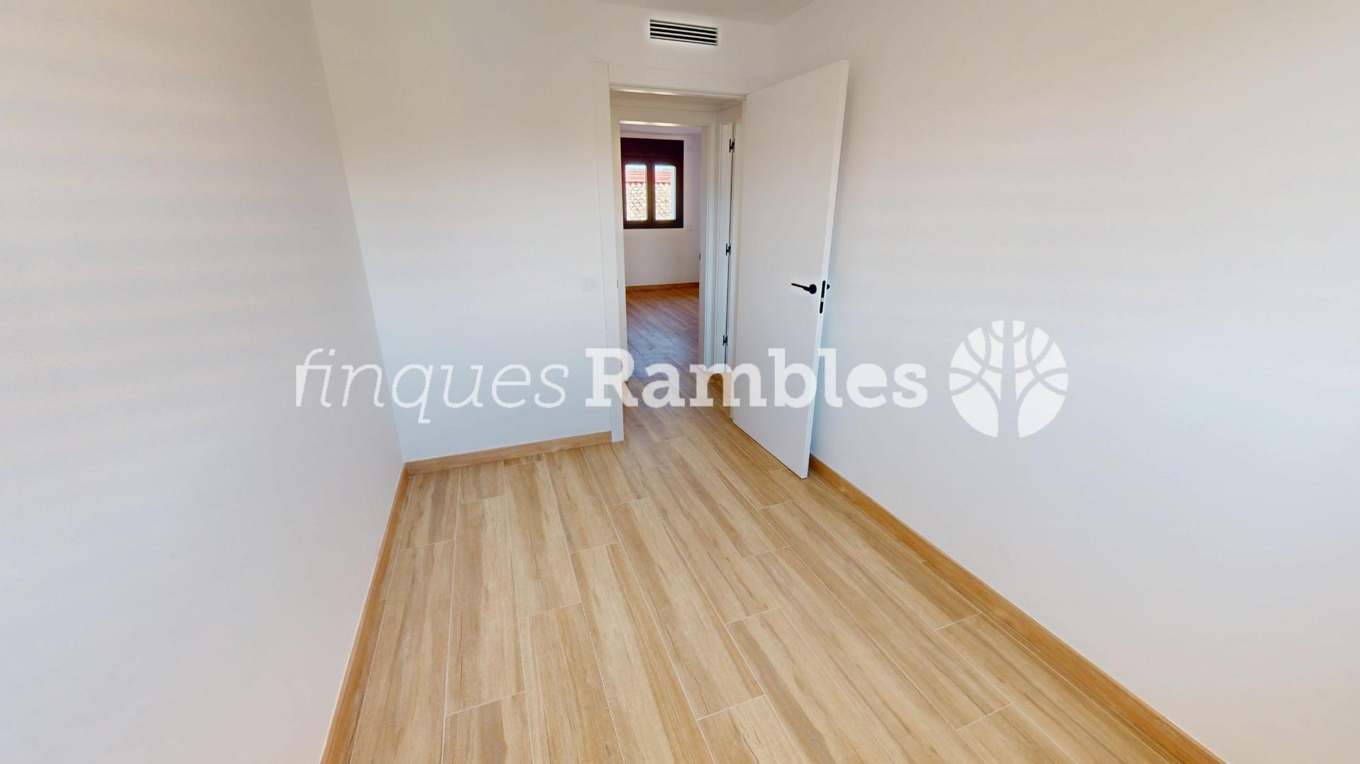 NOVA PROMOCIÓ EN VENDA A PLE CENTRE D´IGUALADA! – 18