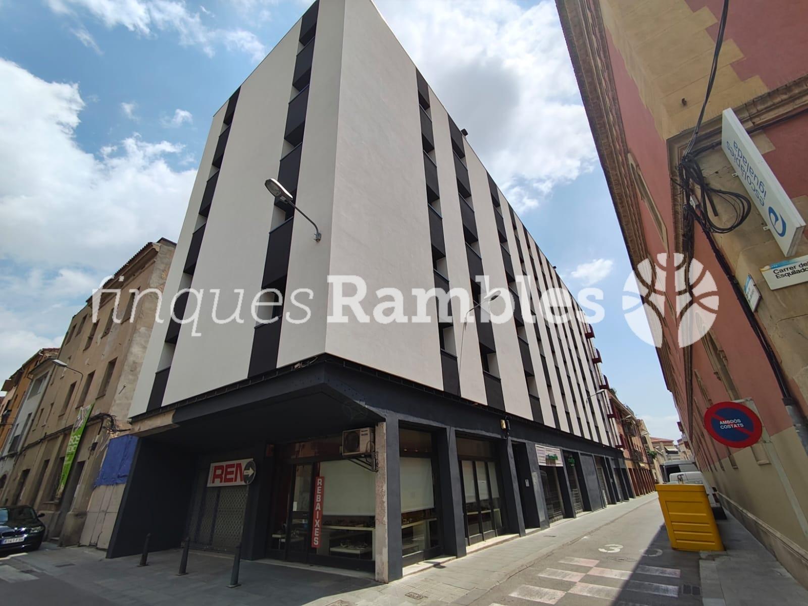 NOVA PROMOCIÓ EN VENDA A PLE CENTRE D´IGUALADA! – 3