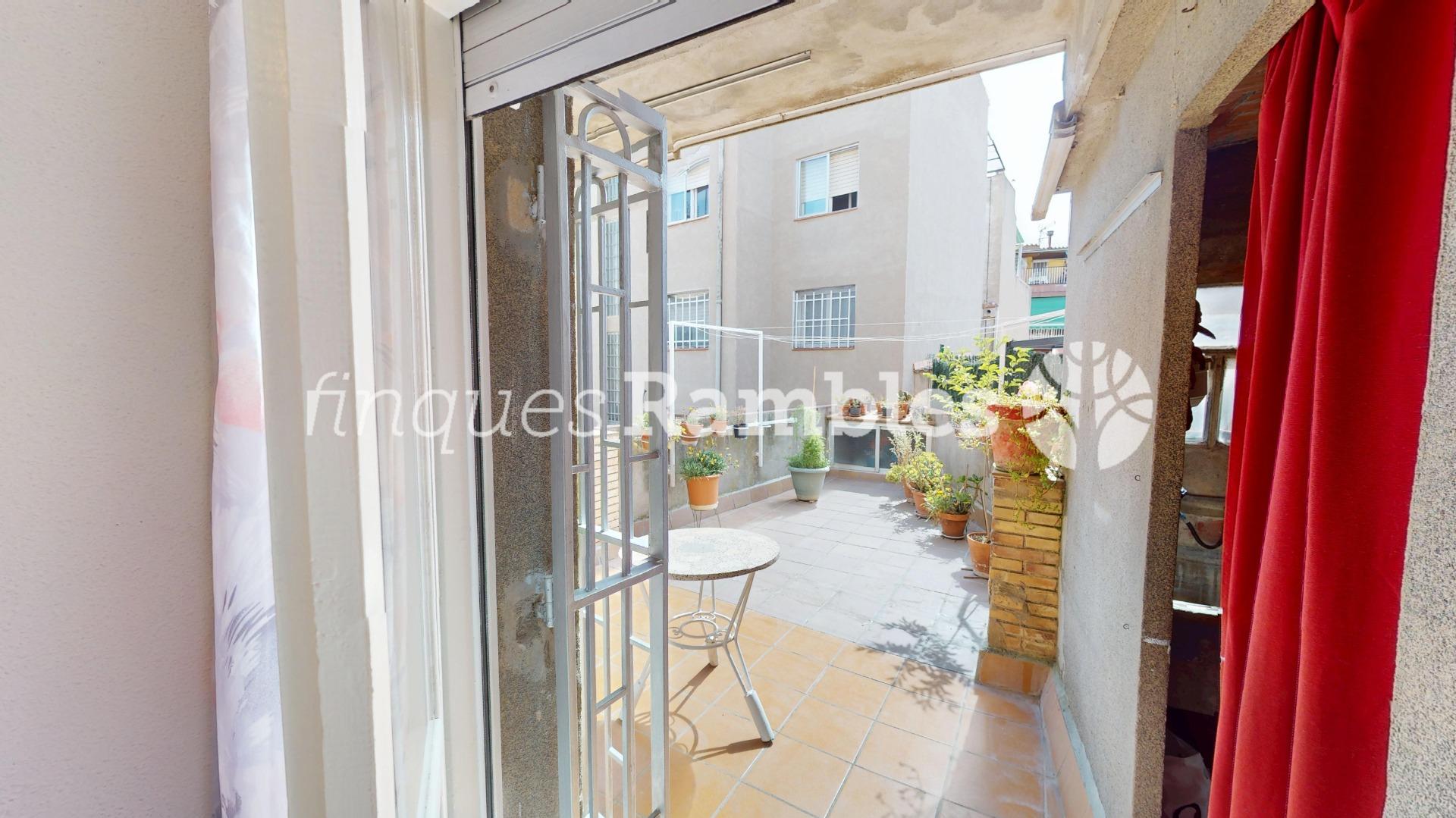 CASA MULTIFAMILIAR EN SANTA MARGARITA DE MONTBUI – 53