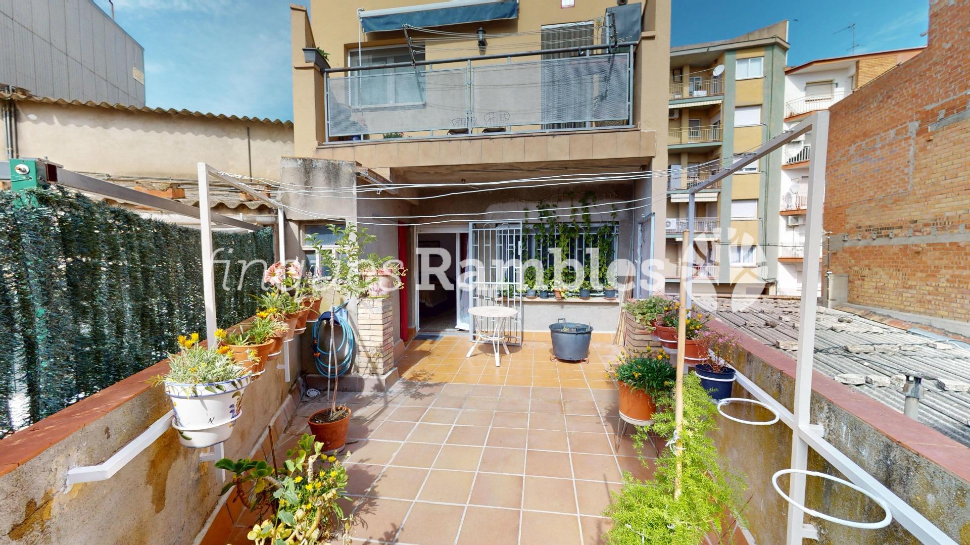 CASA MULTIFAMILIAR EN SANTA MARGARITA DE MONTBUI – 55