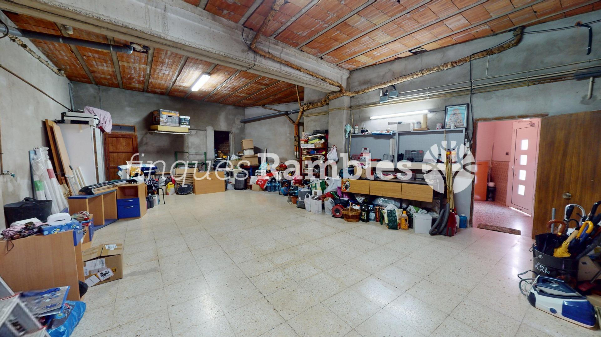 CASA MULTIFAMILIAR EN SANTA MARGARITA DE MONTBUI – 56