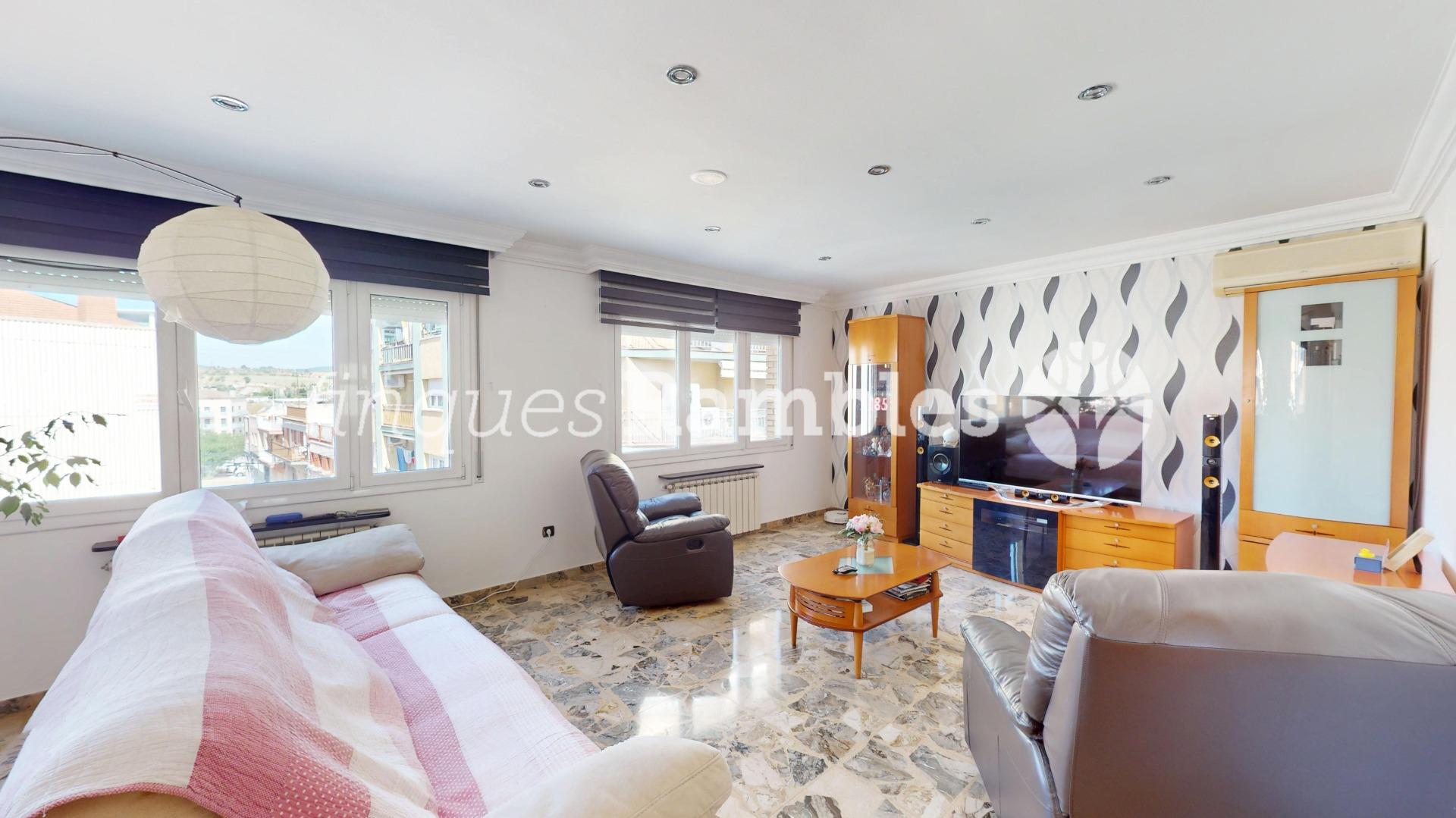 CASA MULTIFAMILIAR EN SANTA MARGARITA DE MONTBUI – 6