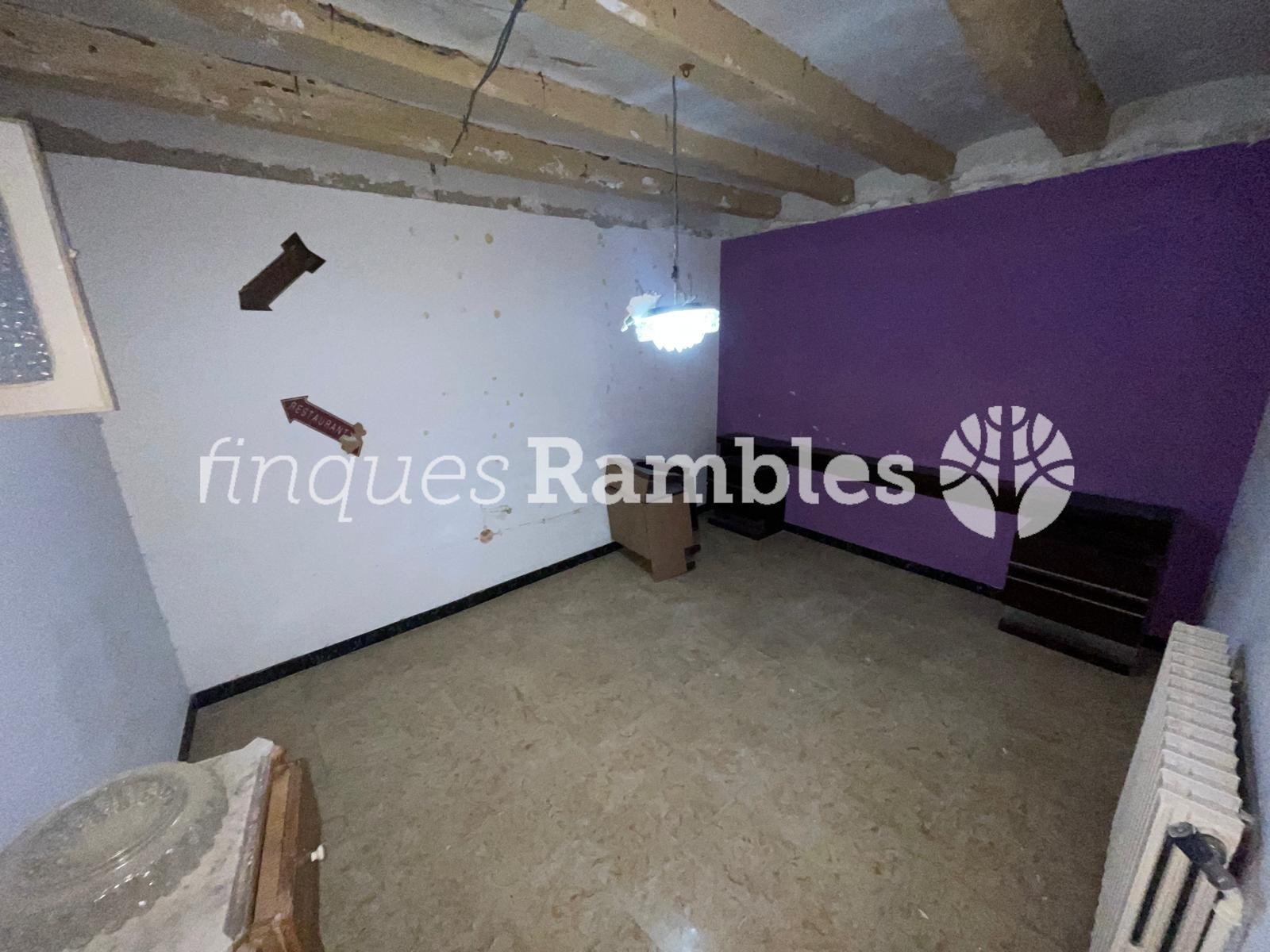 CASA DE POBLE AMB GRANS POSSIBILITATS A MONTMANEU, A POCS MINUTS D’IGUALADA – 10