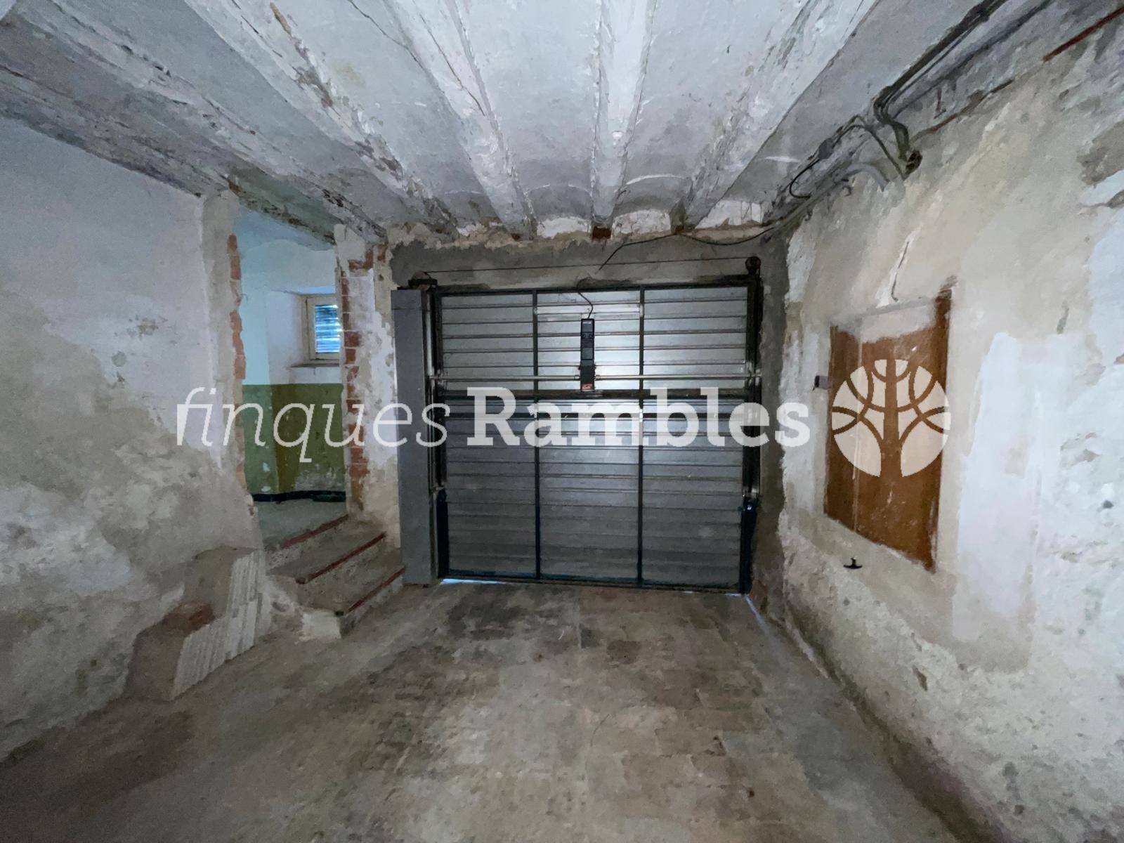 CASA DE POBLE AMB GRANS POSSIBILITATS A MONTMANEU, A POCS MINUTS D’IGUALADA – 17