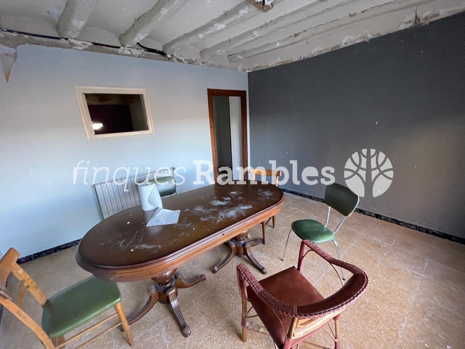 CASA DE POBLE AMB GRANS POSSIBILITATS A MONTMANEU, A POCS MINUTS D’IGUALADA – 4