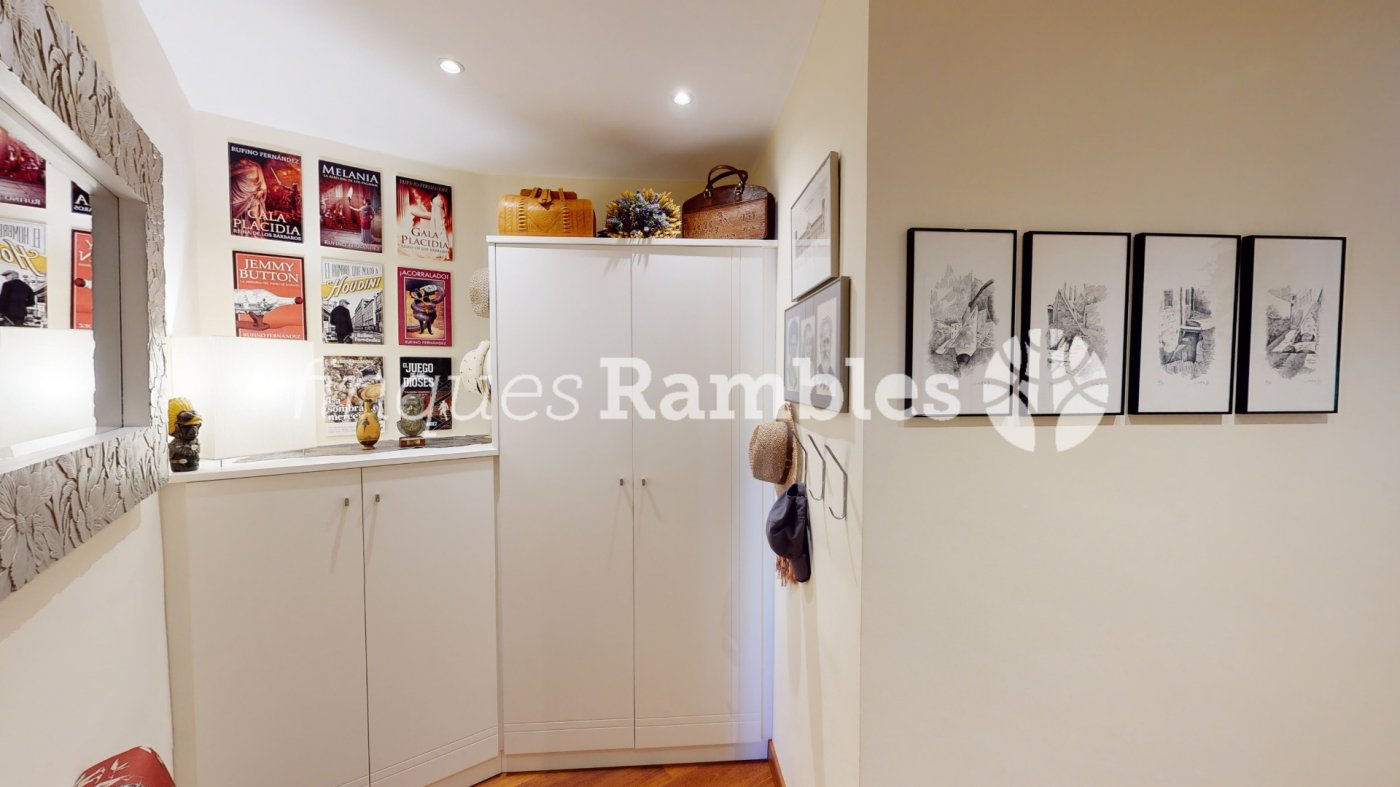 PIS REFORMAT ZONA POBLE SEC – 19