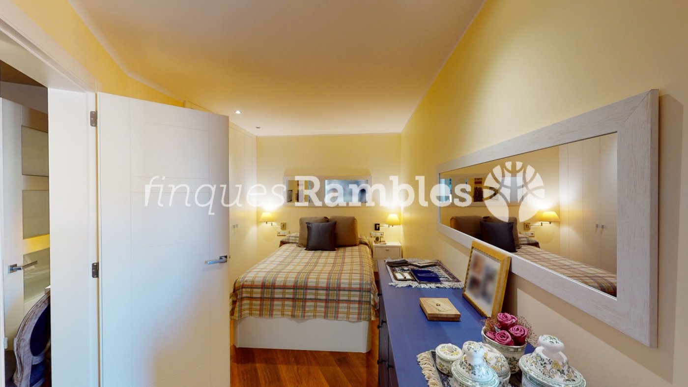 PIS REFORMAT ZONA POBLE SEC – 21