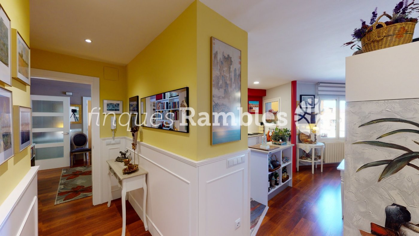 PIS REFORMAT ZONA POBLE SEC – 9