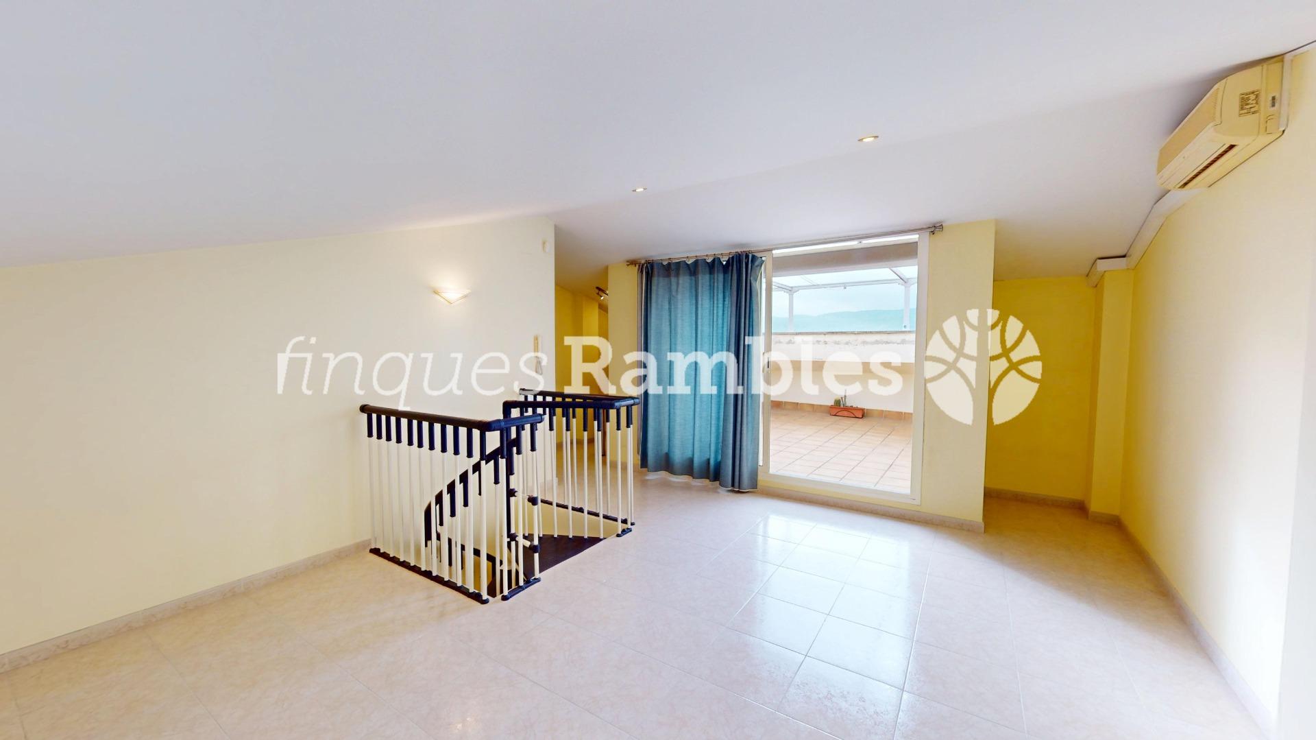 Dúplex – Vilanova del Cami (Barri La Pau) – 28