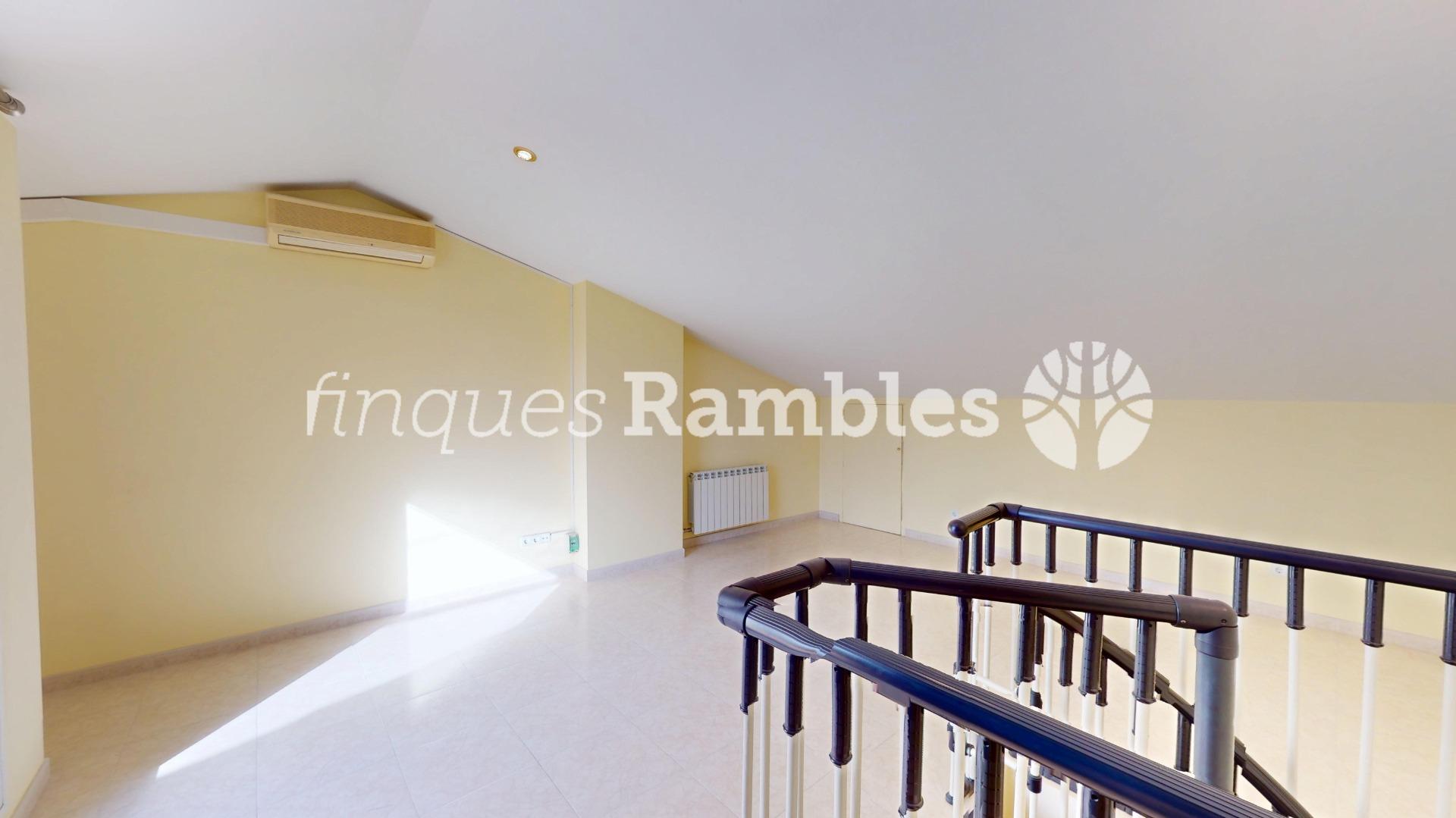 Dúplex – Vilanova del Cami (Barri La Pau) – 30