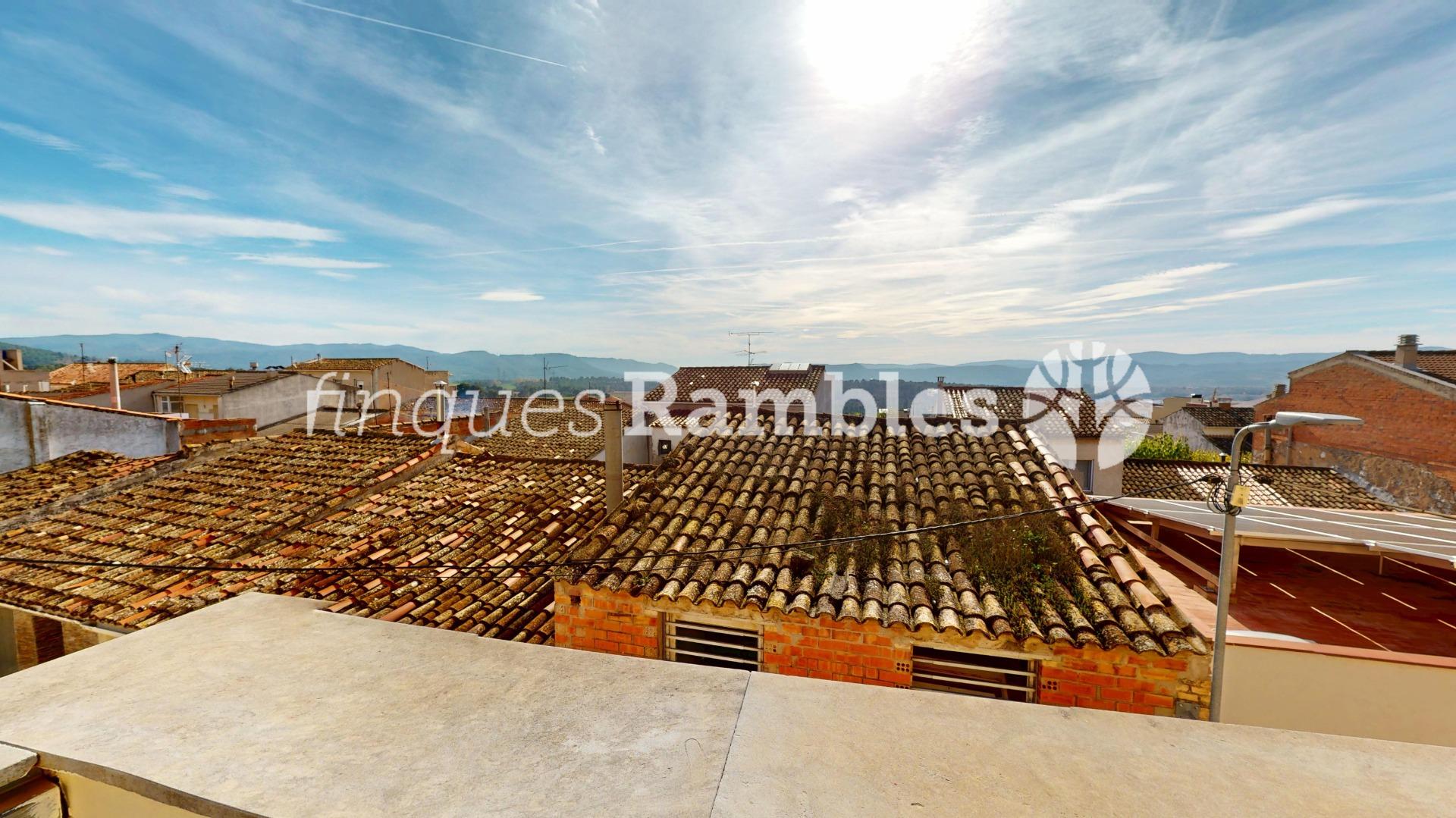 Independitza’t amb terrassa i vistes! – 22