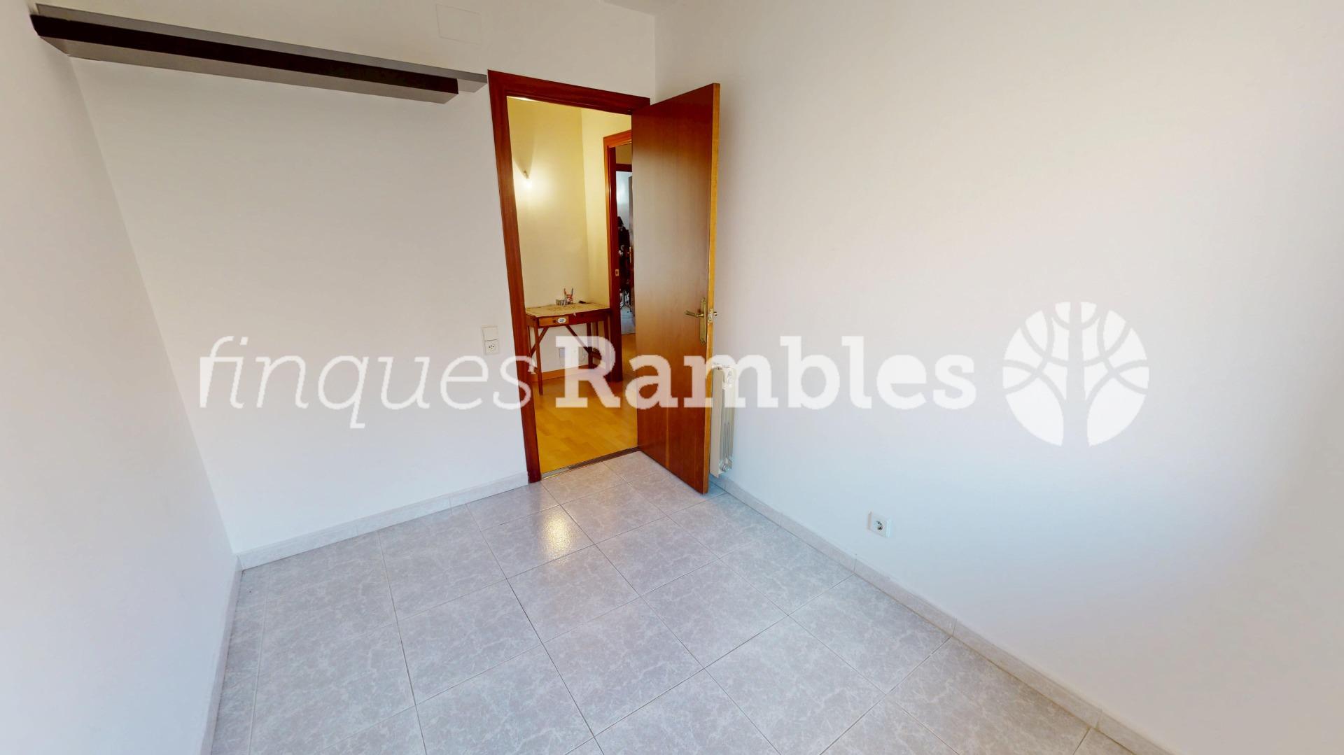 PIS ZONA SET CAMINS – 11