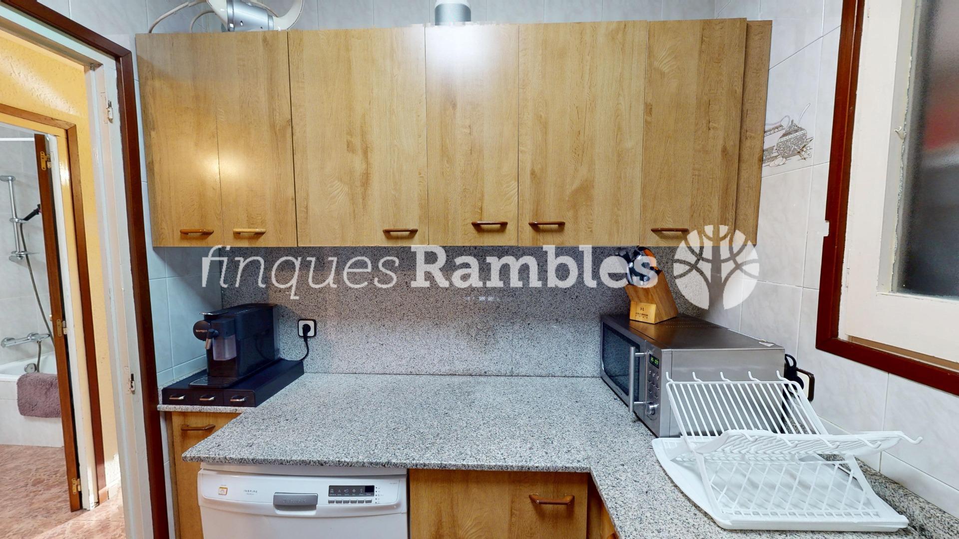 Preu Competitiu per a pis pràctic de 3 habitacions a Santa Margarida de Montbui – 15