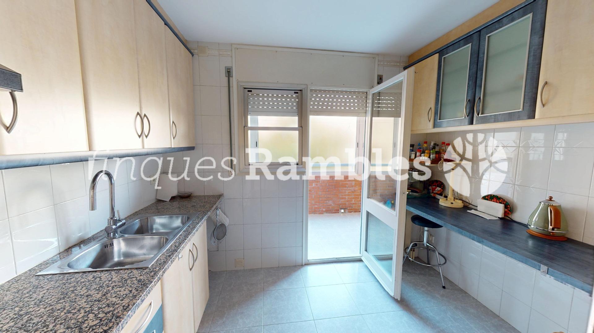 PIS ZONA SET CAMINS – 21