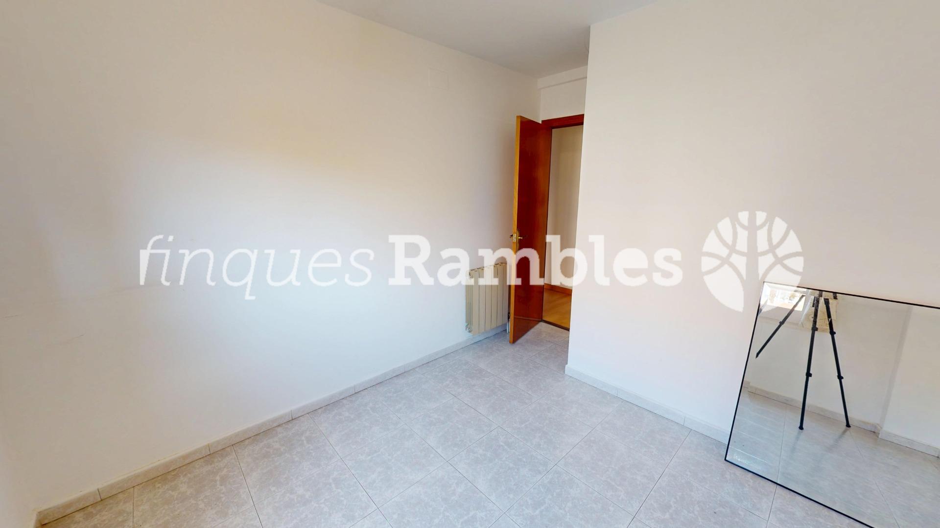 PIS ZONA SET CAMINS – 28