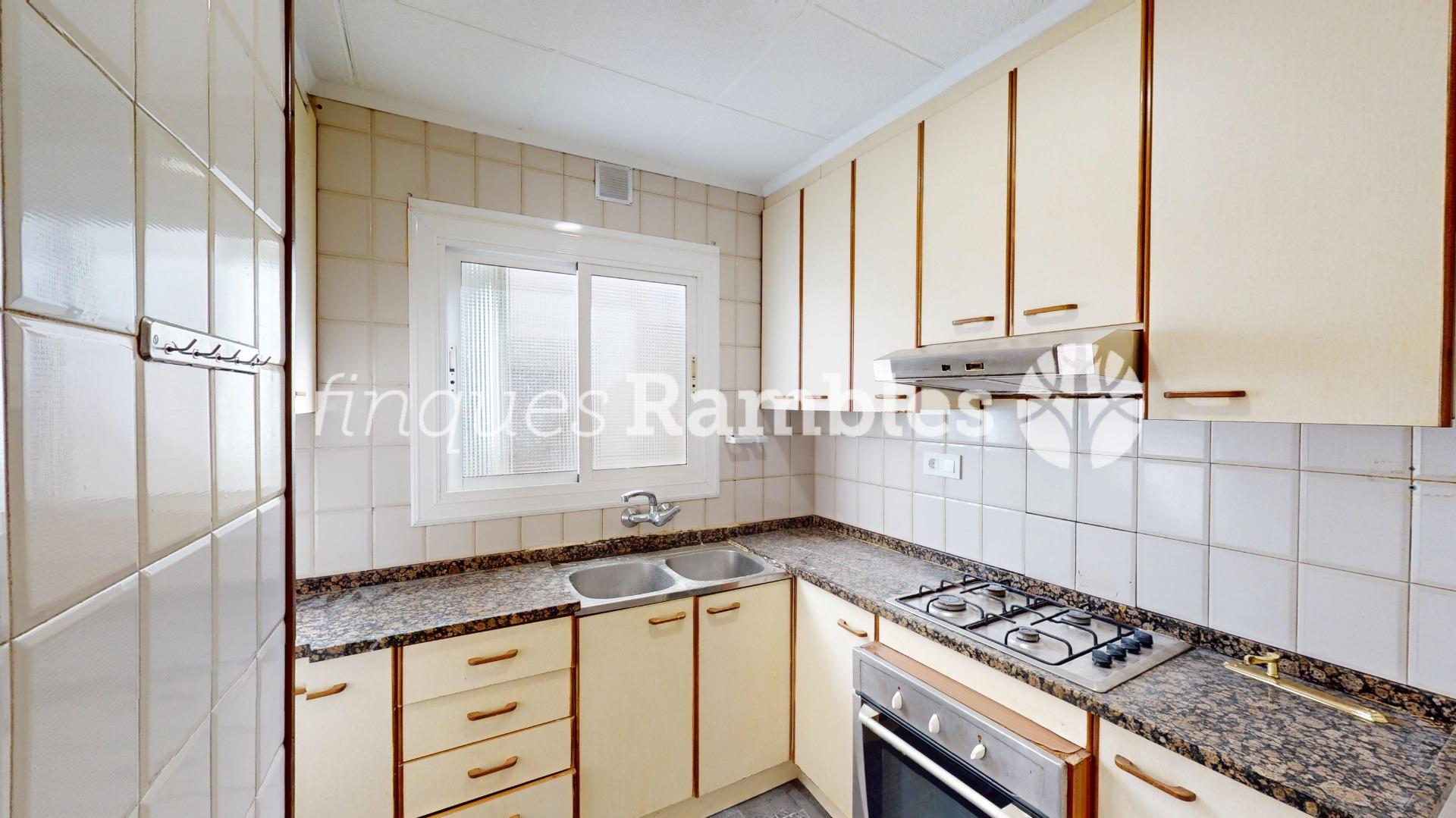 PIS AL CENTRE D´IGUALADA AMB BONES VISTES – 13