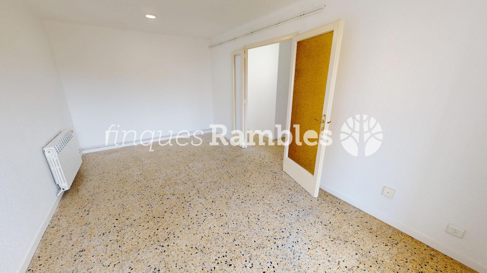 PIS AL CENTRE D´IGUALADA AMB BONES VISTES – 16