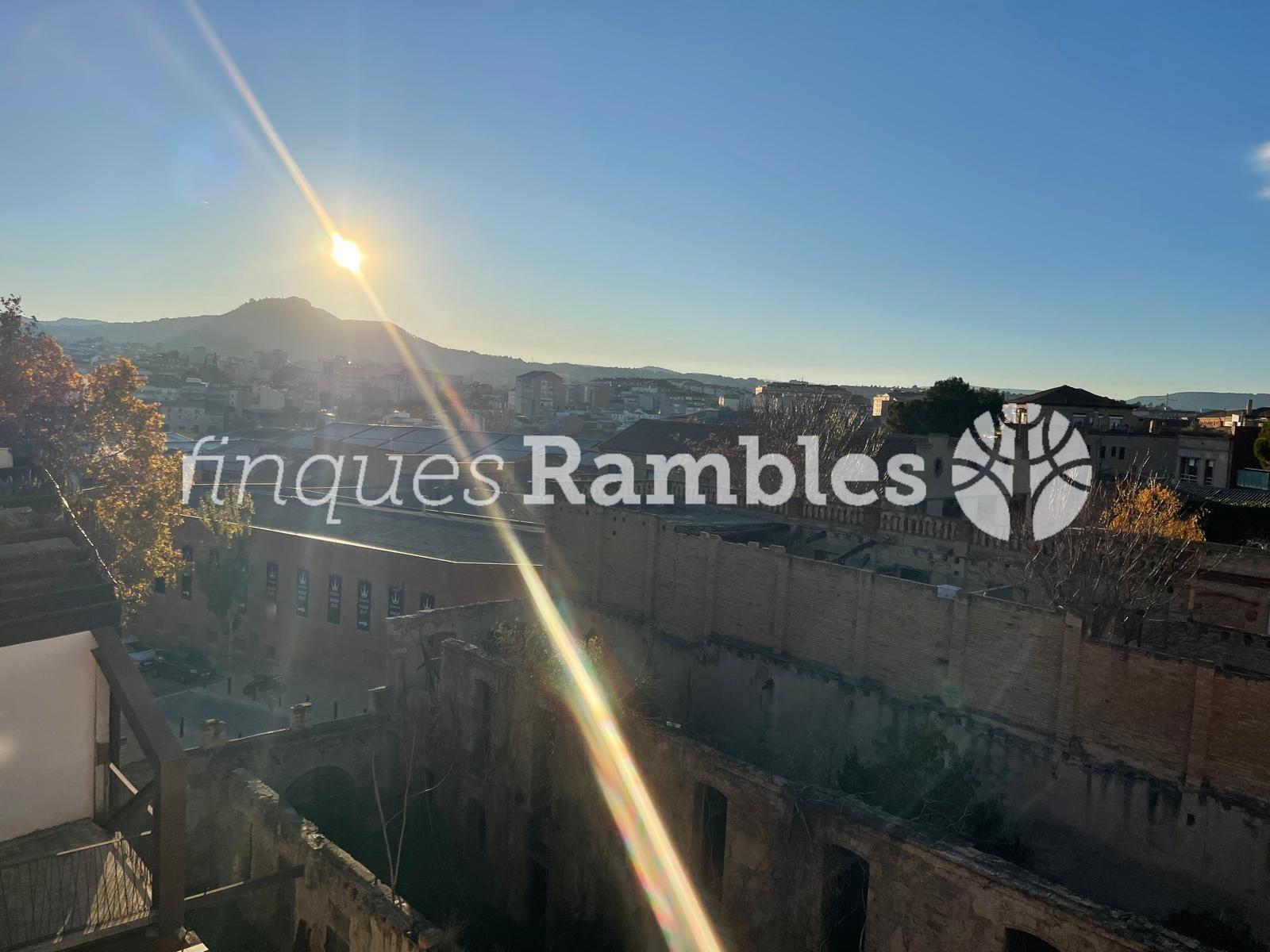 PIS AL CENTRE D´IGUALADA AMB BONES VISTES – 21