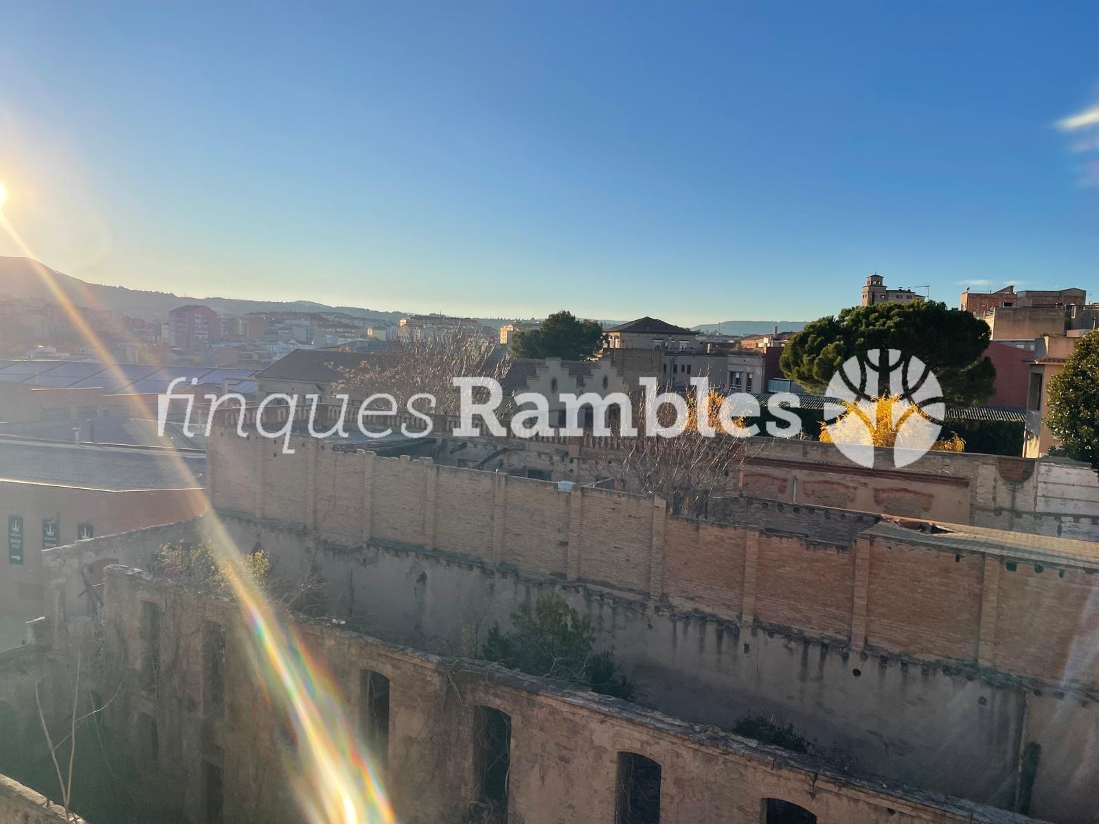 PIS AL CENTRE D´IGUALADA AMB BONES VISTES – 22