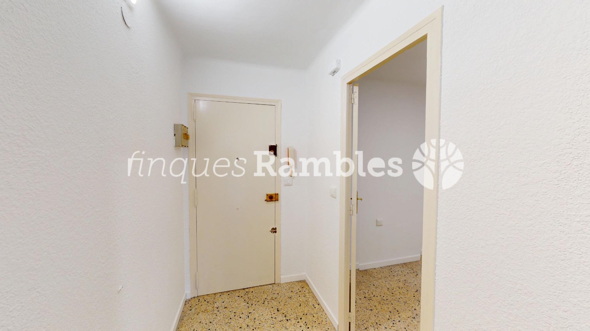 PIS AL CENTRE D´IGUALADA AMB BONES VISTES – 3