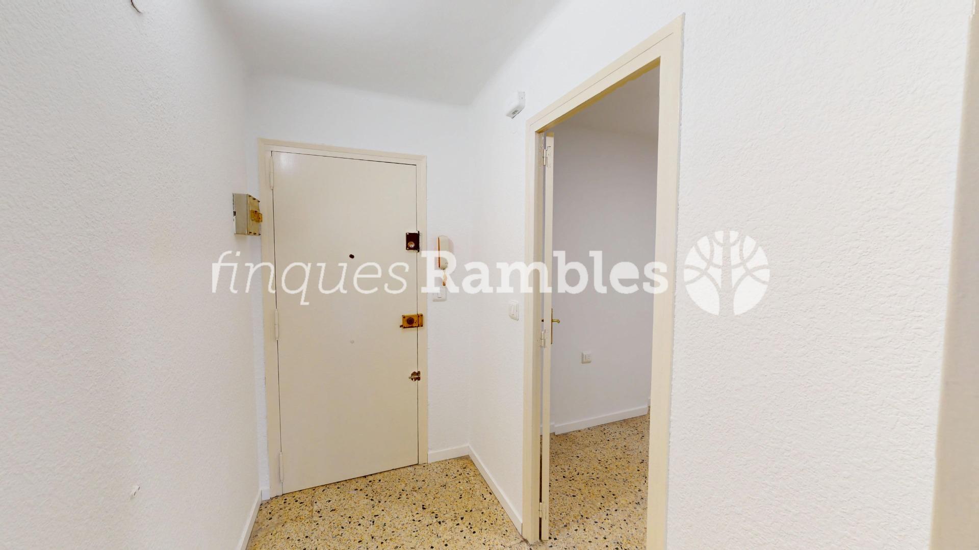 PIS AL CENTRE D´IGUALADA AMB BONES VISTES – 6