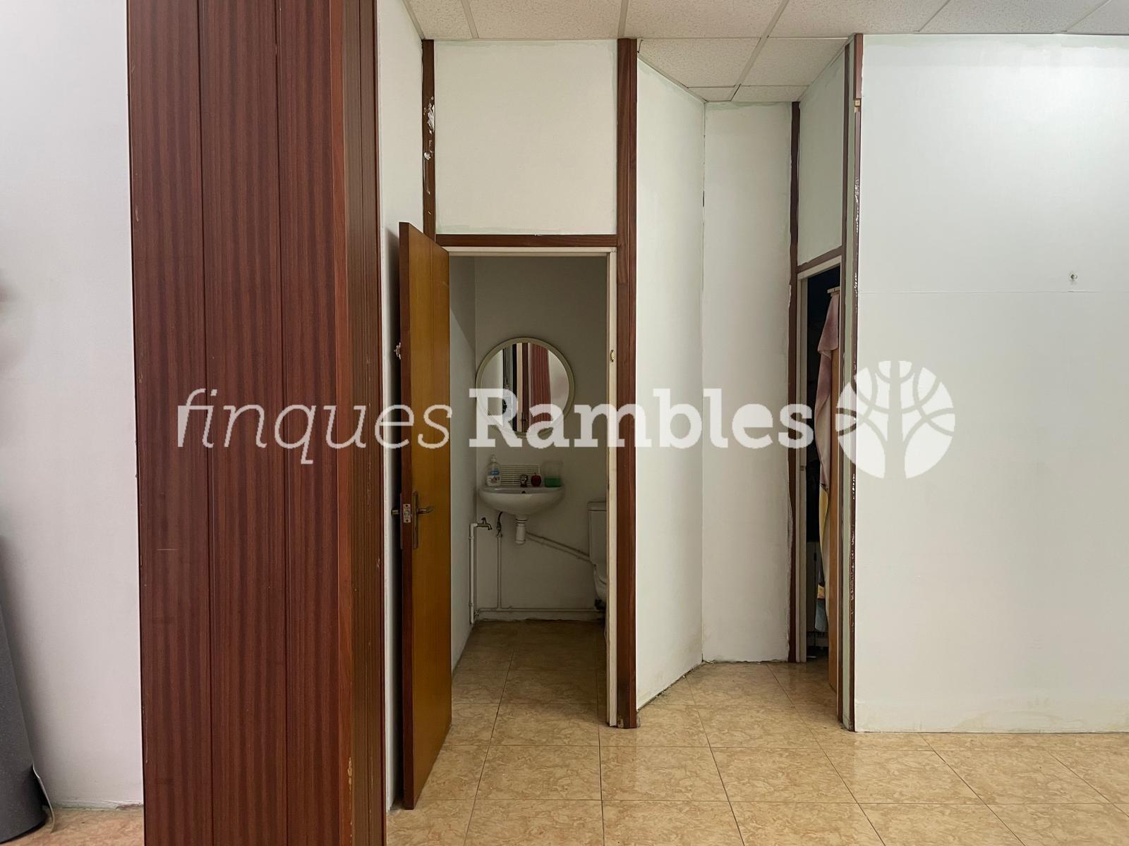 LOCAL POLIVALENTE EN VENTA EN VISTA ALEGRE, SANTA MARGARITA DE MONTBUI – 6