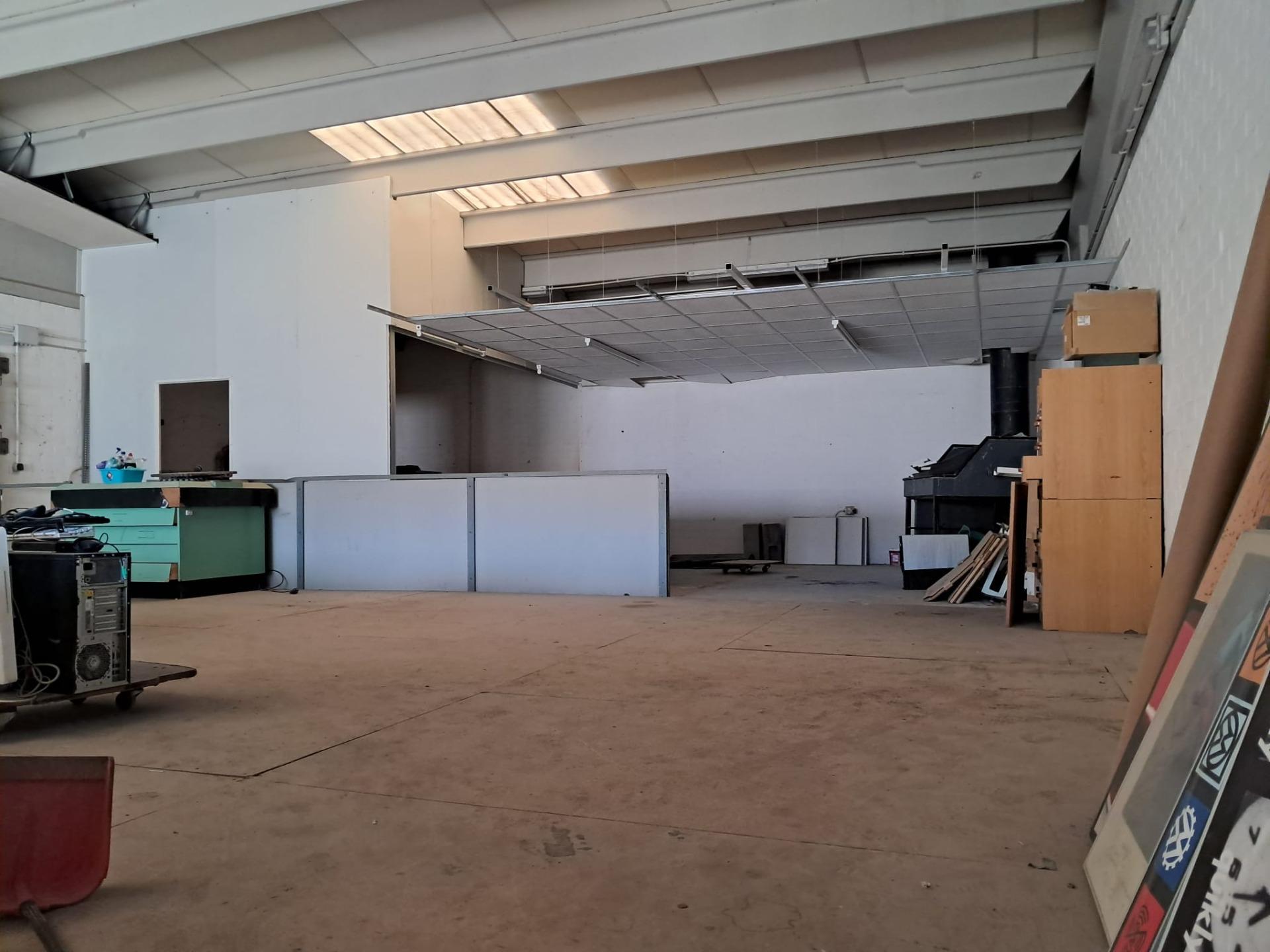 NAVE EN VENTA EN POLÍGONO IND. LES COMES – 7