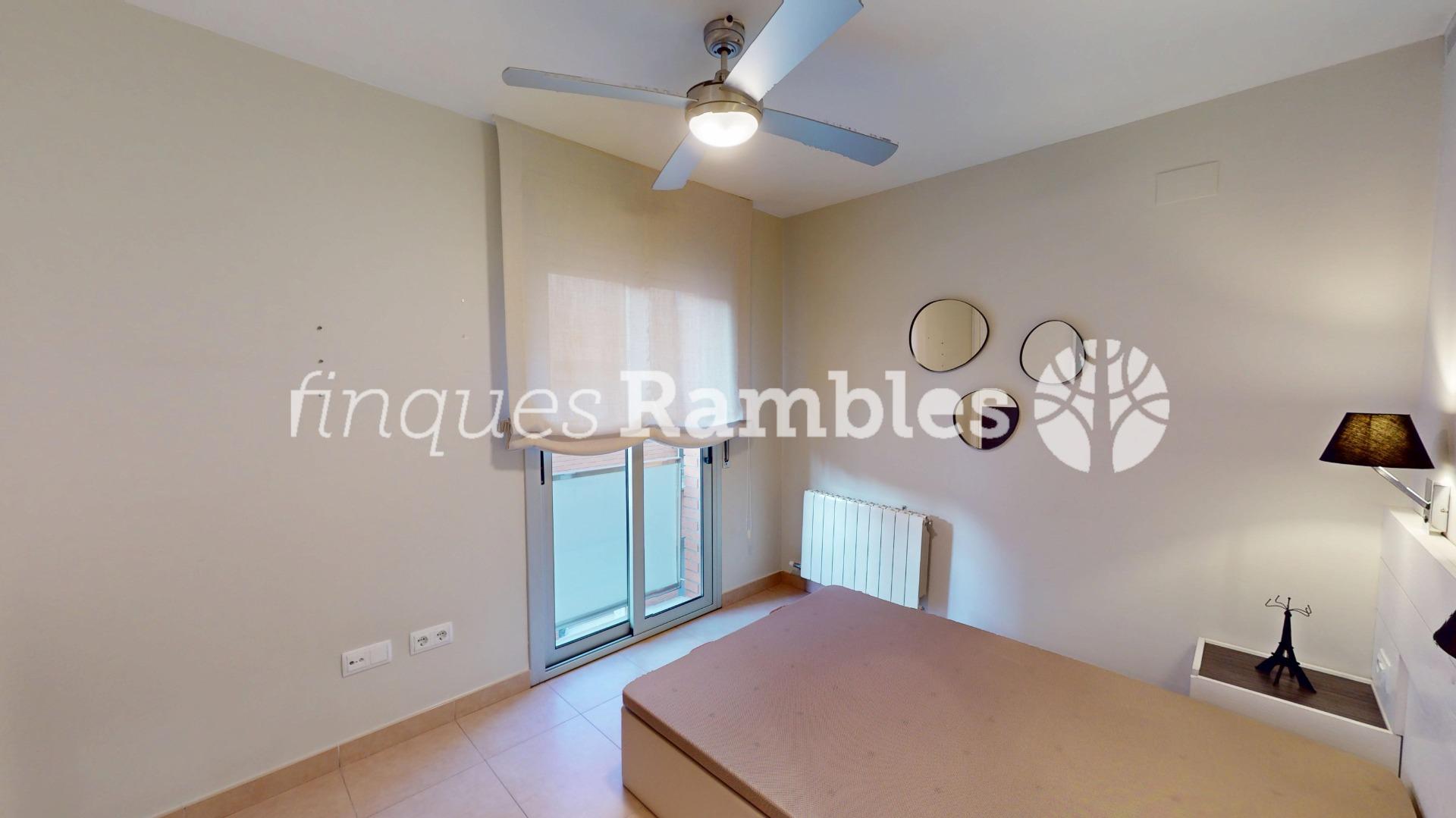 MAGNIFIC PIS EN VENTA AL BARRI DE LES FLORS – 17