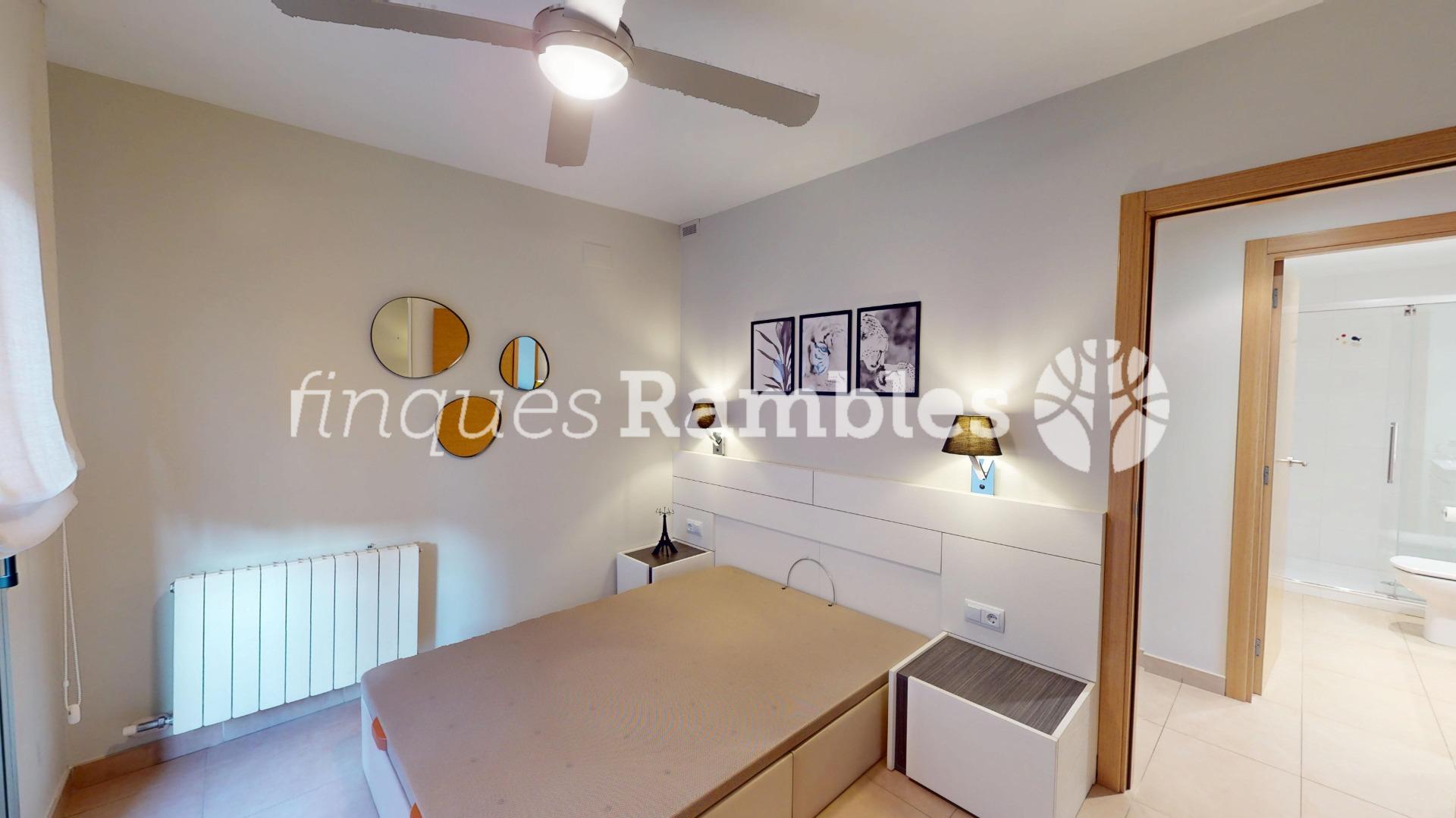 MAGNIFIC PIS EN VENTA AL BARRI DE LES FLORS – 19