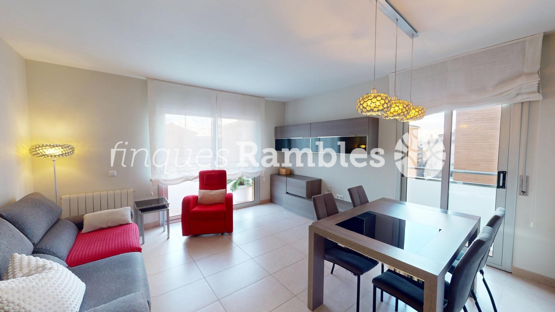 MAGNIFIC PIS EN VENTA AL BARRI DE LES FLORS – 2