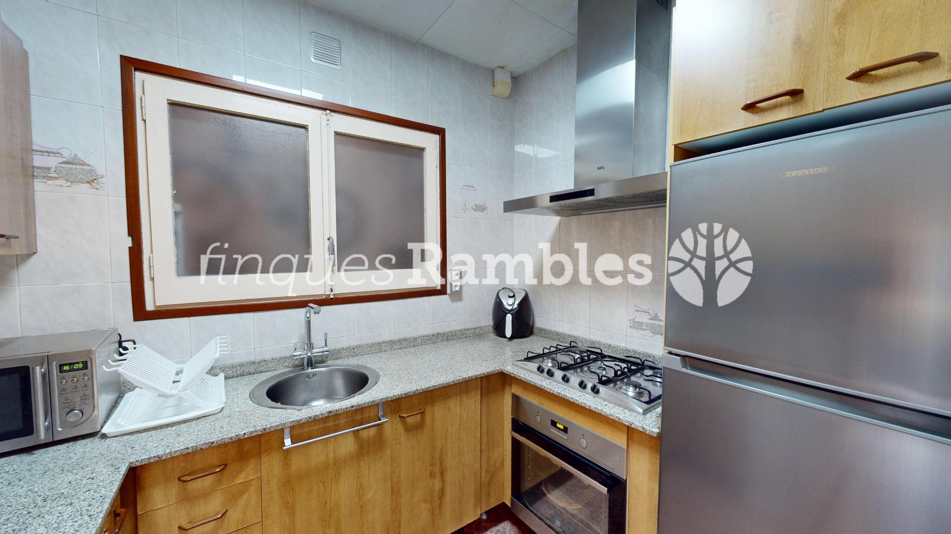 Preu Competitiu per a pis pràctic de 3 habitacions a Santa Margarida de Montbui – 14