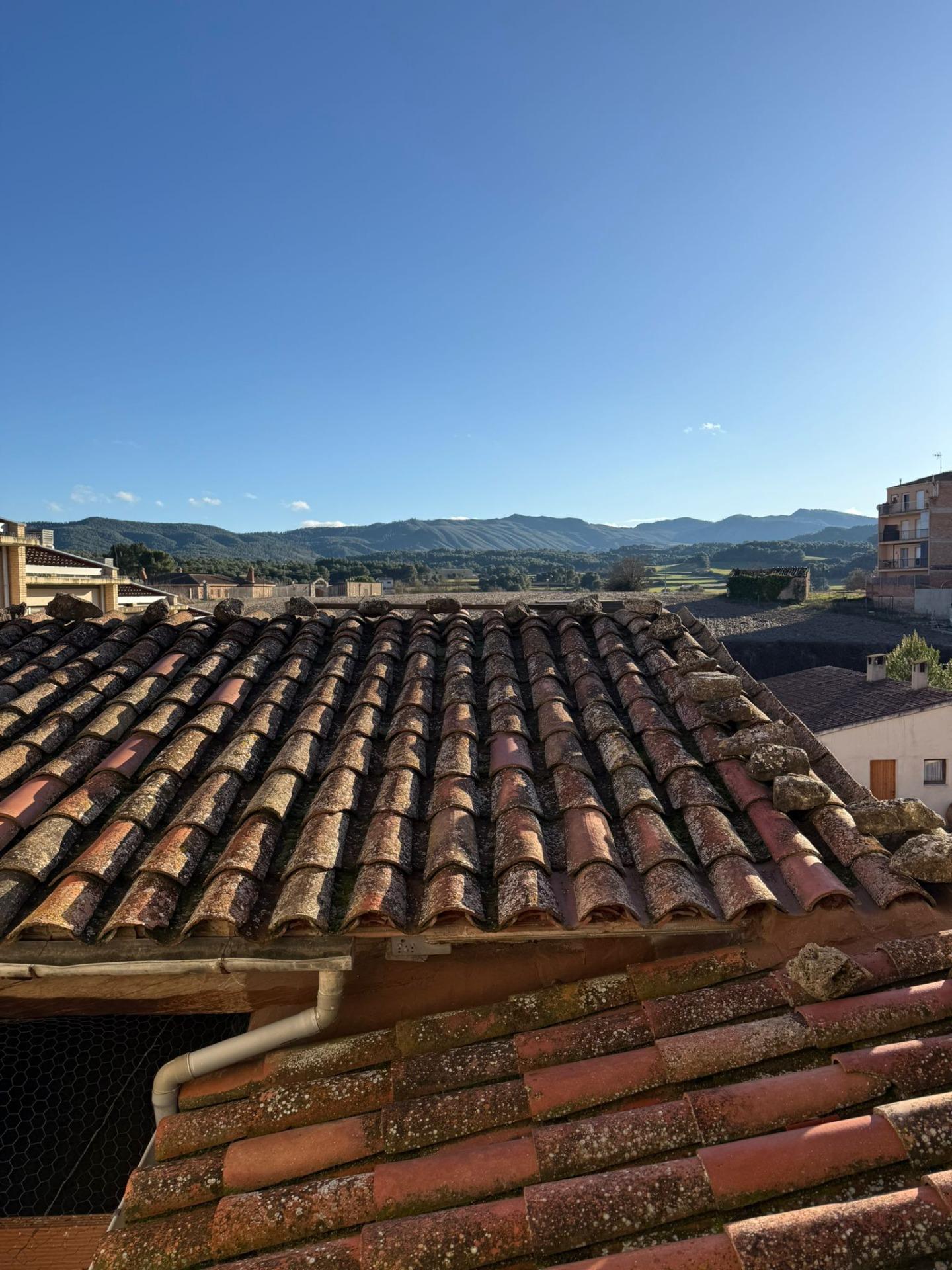 CASA AMB GARATGE I DOS PISOS INDEPENDENTS A SANT MARTÍ DE TOUS! – 18