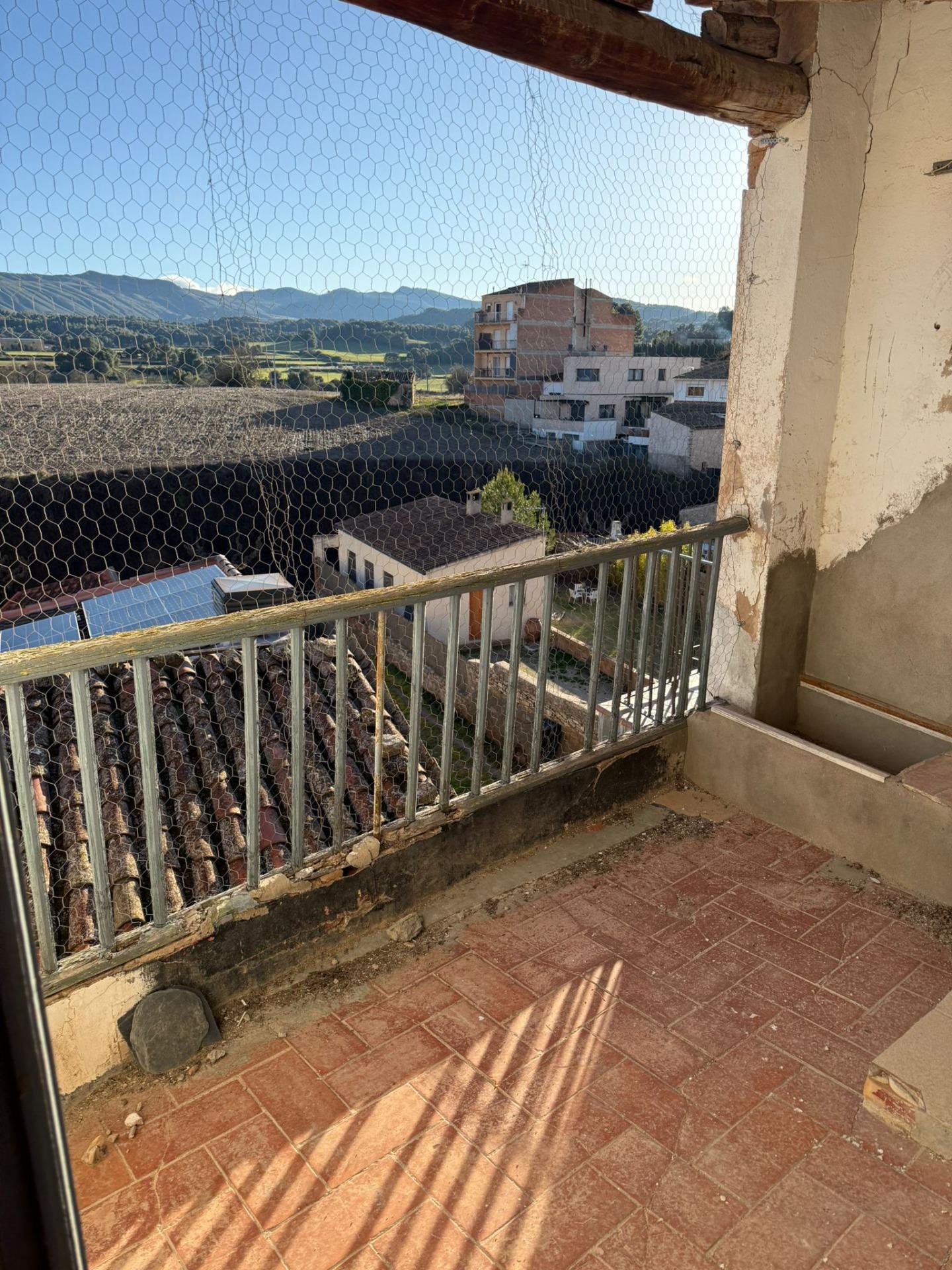 CASA AMB GARATGE I DOS PISOS INDEPENDENTS A SANT MARTÍ DE TOUS! – 29