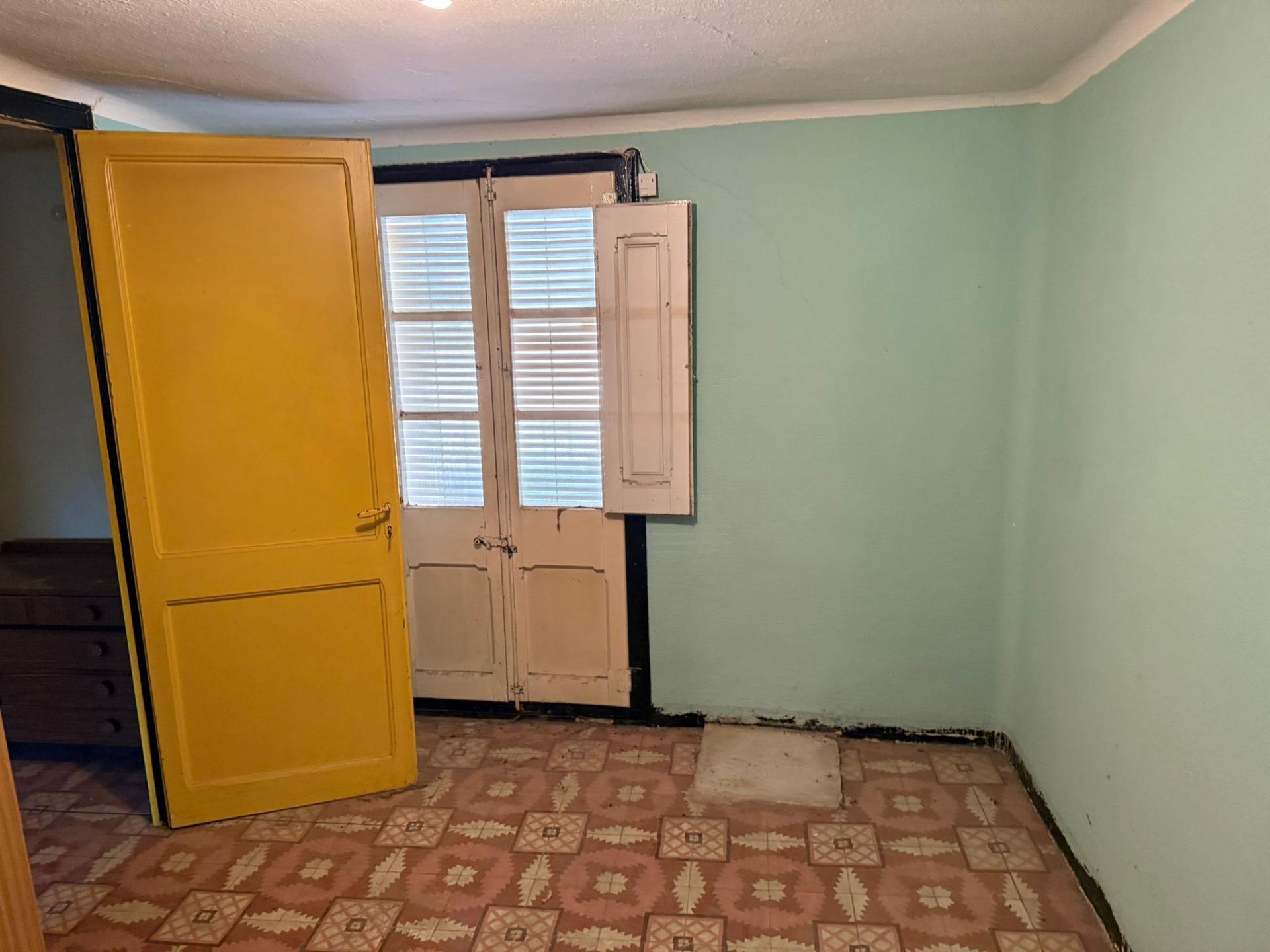 CASA AMB GARATGE I DOS PISOS INDEPENDENTS A SANT MARTÍ DE TOUS! – 33