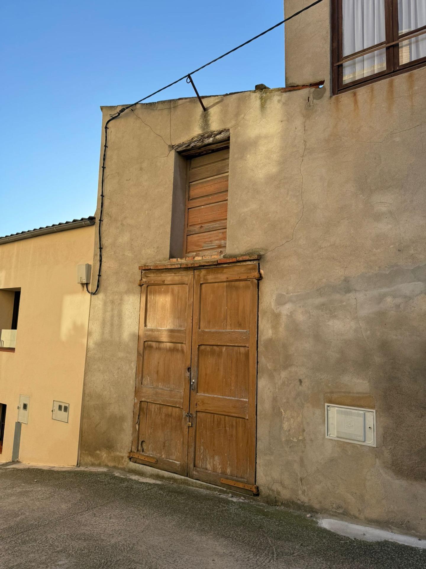 CASA AMB GARATGE I DOS PISOS INDEPENDENTS A SANT MARTÍ DE TOUS! – 38