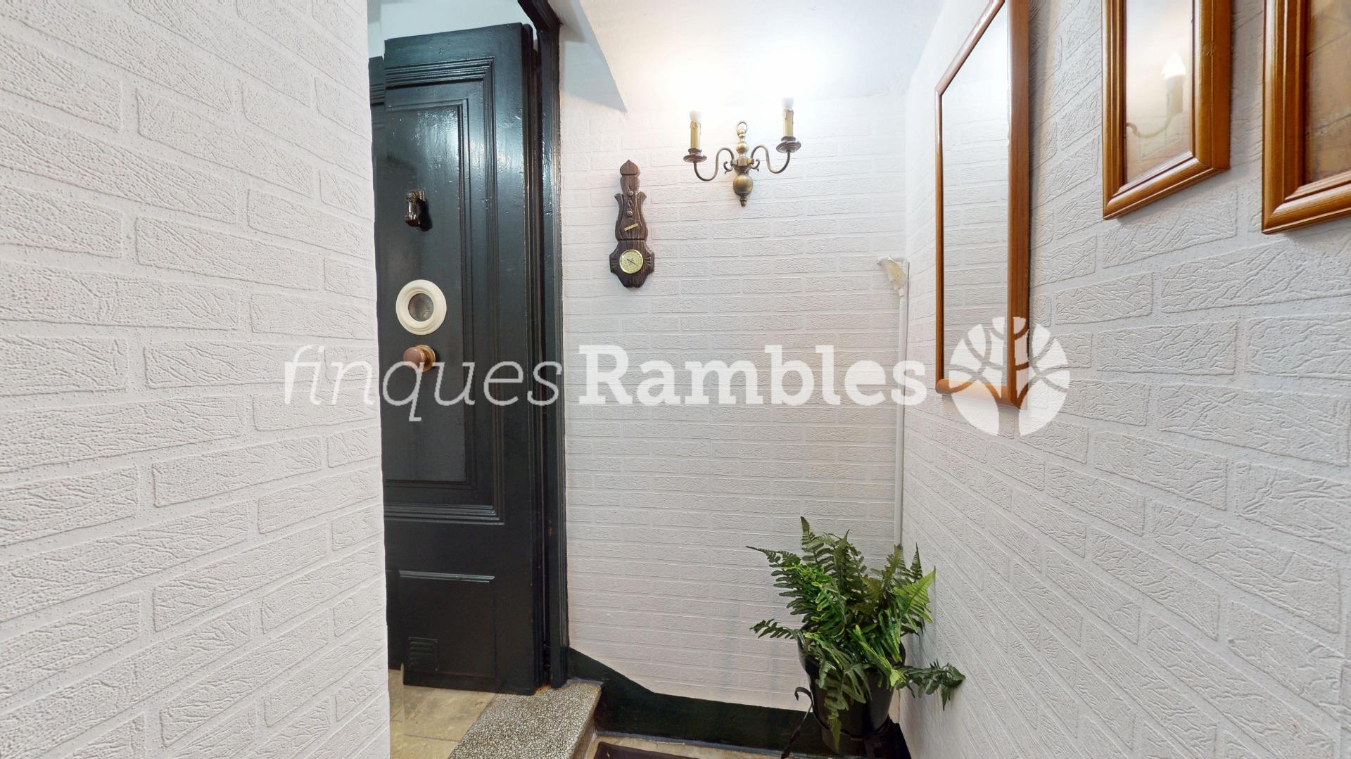 CASA AMB 3 PISOS AL CENTRE D’IGUALADA – 14