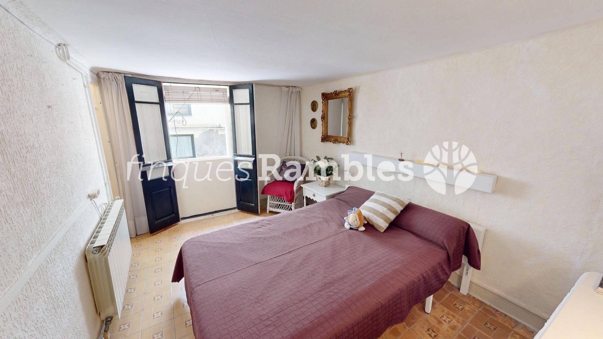 CASA AMB 3 PISOS AL CENTRE D’IGUALADA – 16