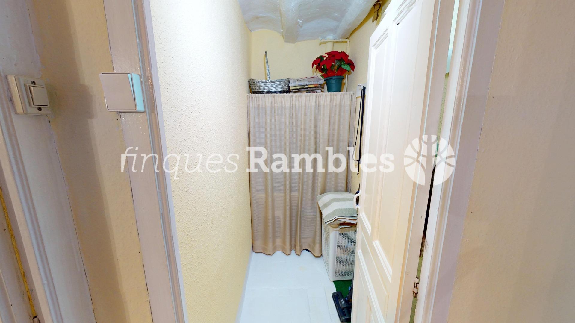 CASA AMB 3 PISOS AL CENTRE D’IGUALADA – 20