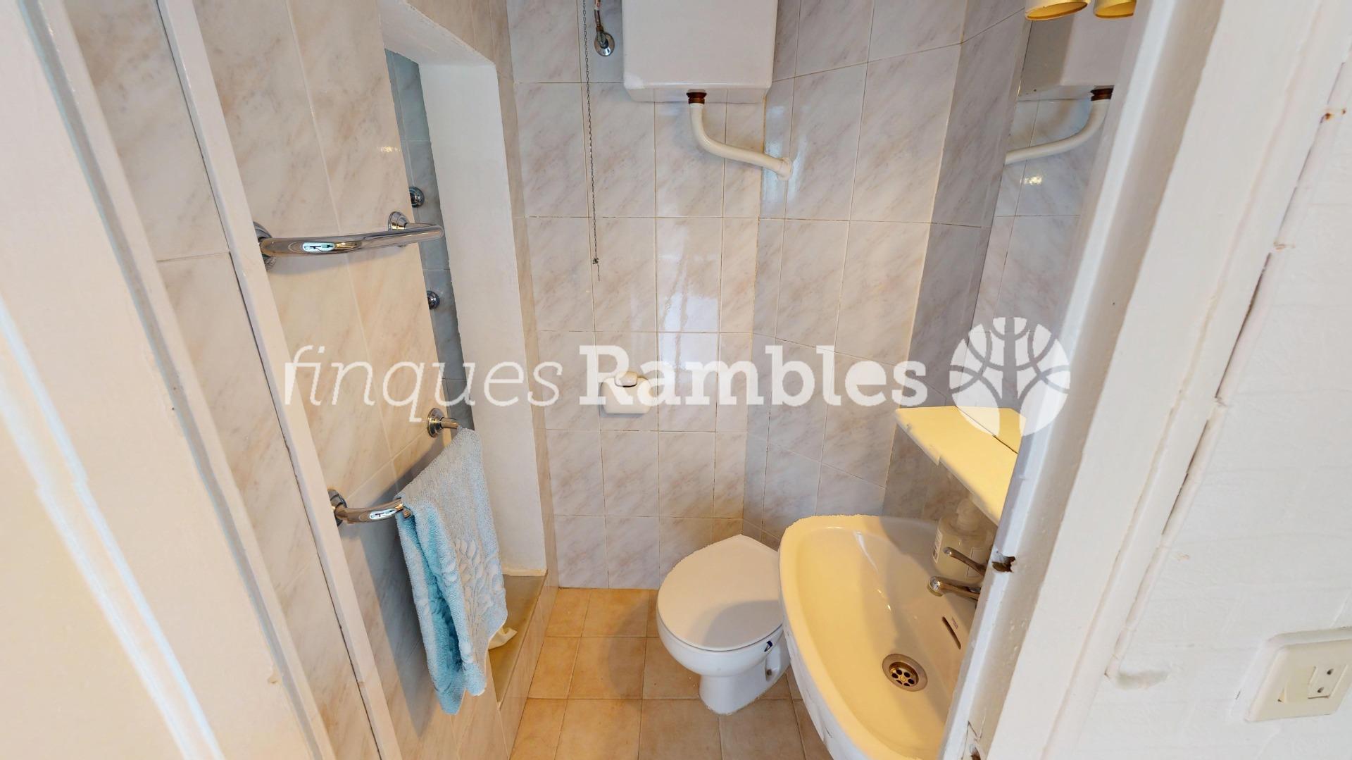 CASA AMB 3 PISOS AL CENTRE D’IGUALADA – 27