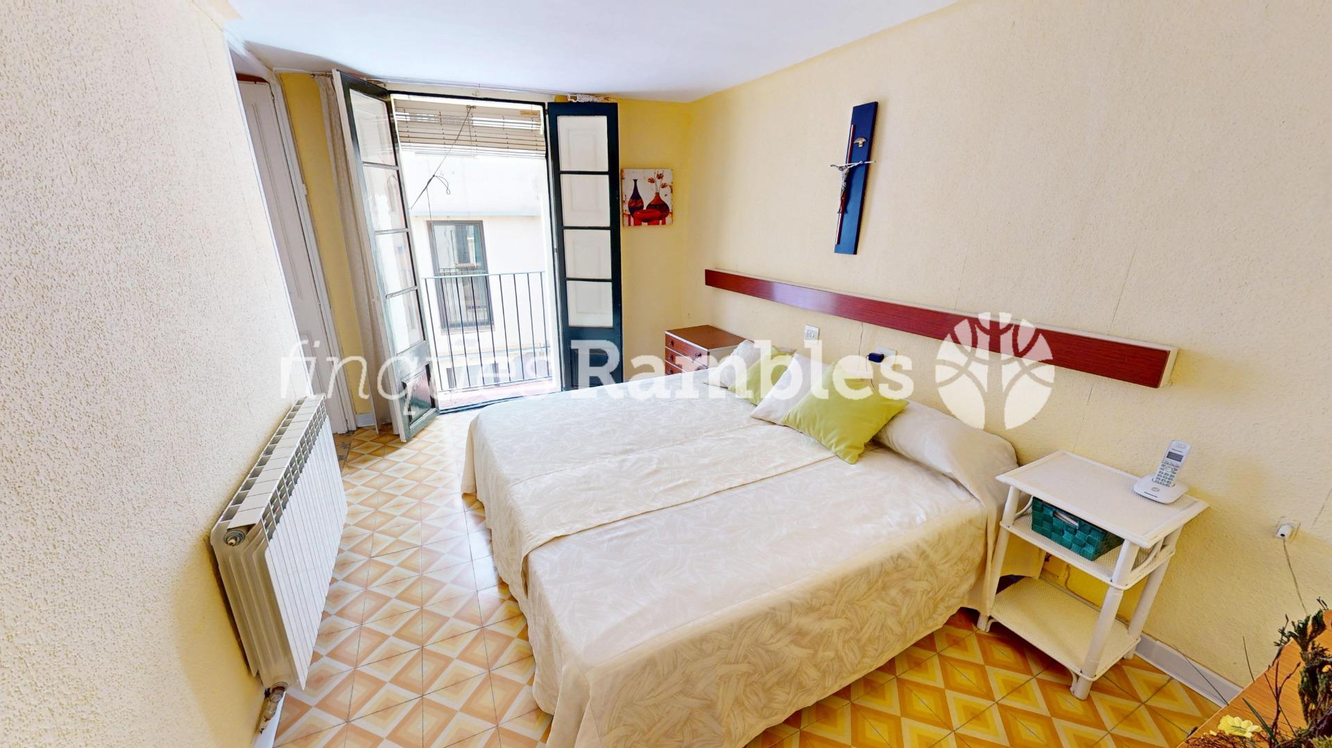 CASA AMB 3 PISOS AL CENTRE D’IGUALADA – 34