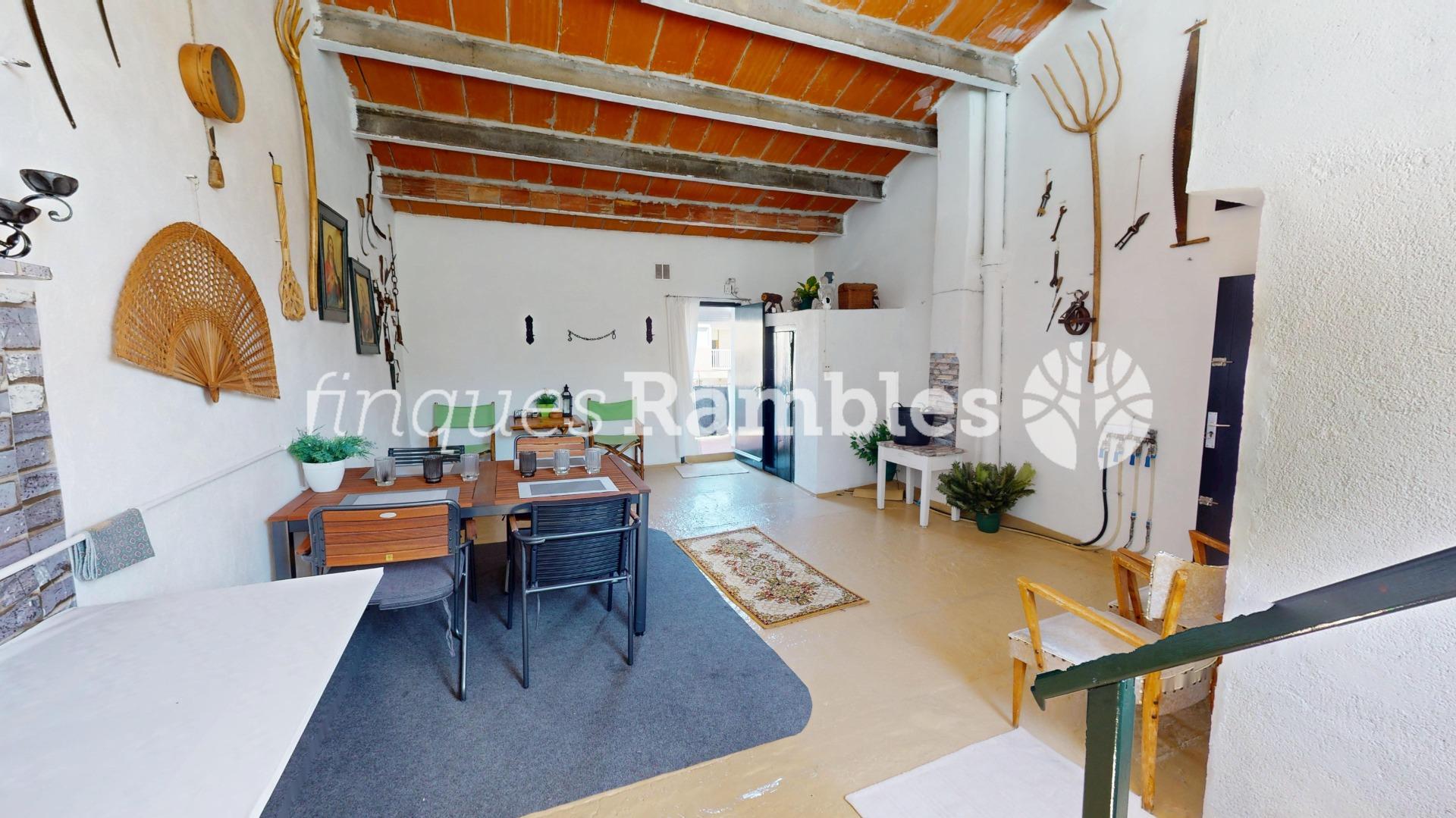 CASA AMB 3 PISOS AL CENTRE D’IGUALADA – 4