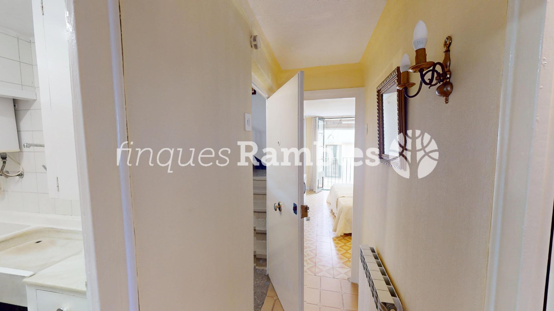 CASA AMB 3 PISOS AL CENTRE D’IGUALADA – 41